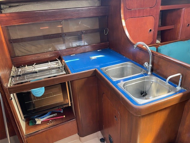 1982 Beneteau First 35 GTE for sale (photo 19)