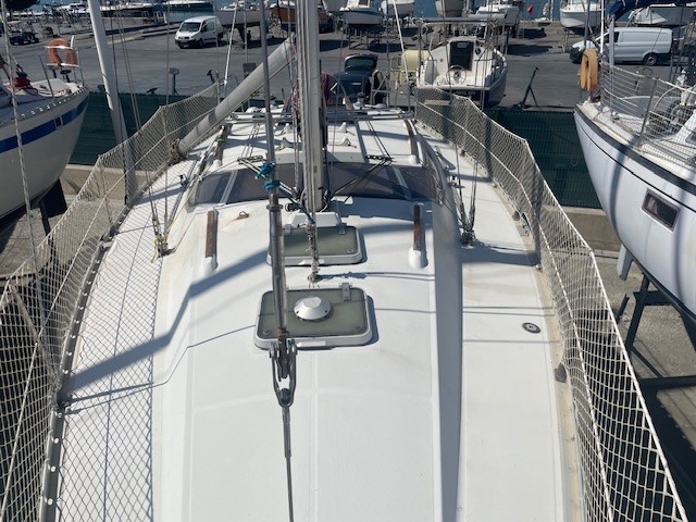 1987 Beneteau Oceanis 350 for sale (photo 17)