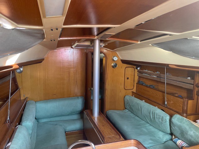 1987 Beneteau Oceanis 350 for sale (photo 21)