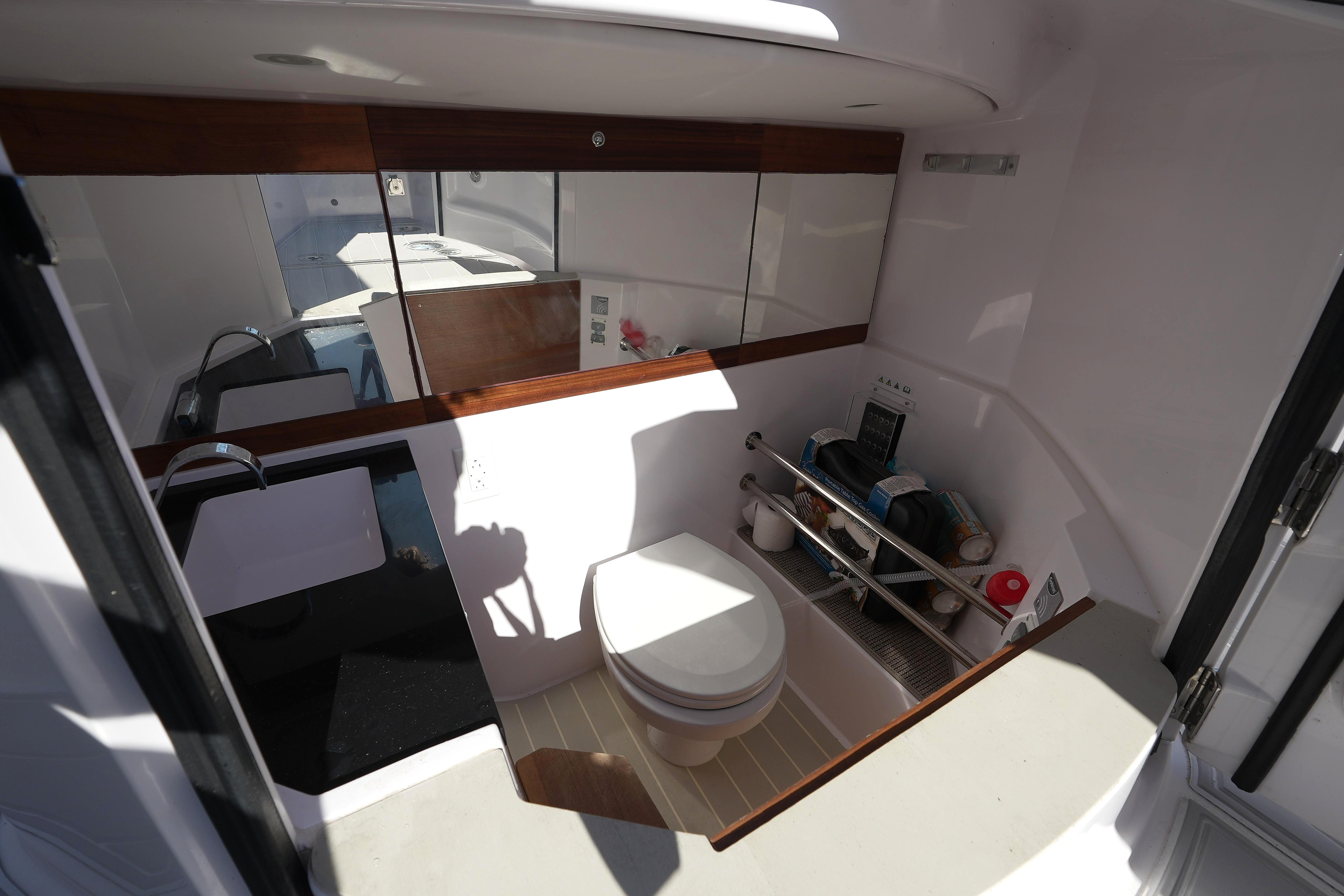 2021 Axopar 28 T-top en venta (photo 26)