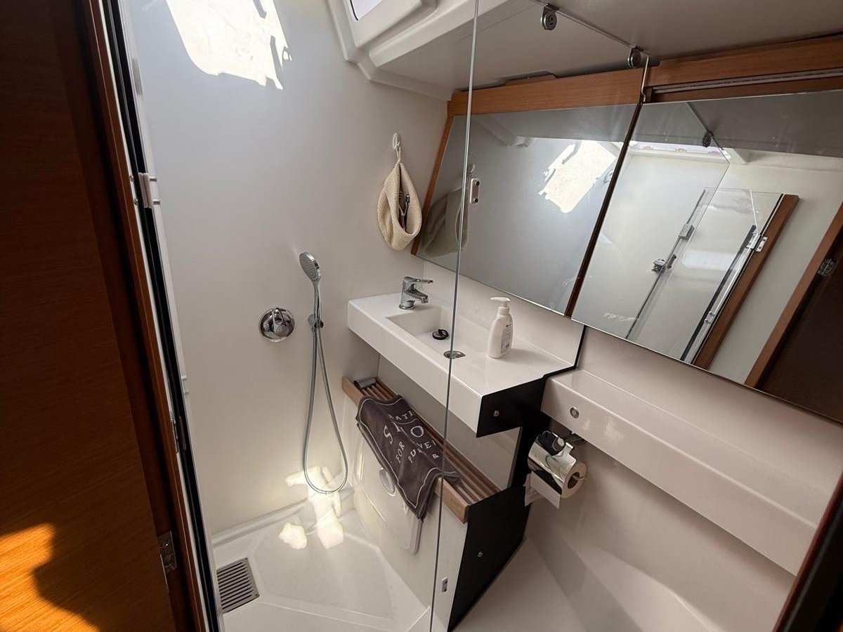 2018 Jeanneau Sun Odyssey 440 na sprzedaż (photo 13)