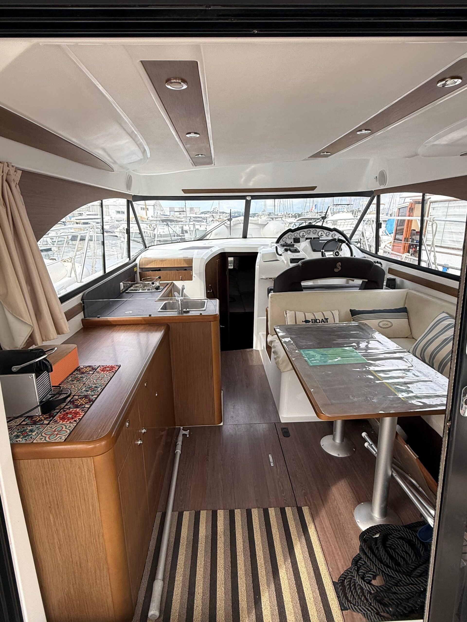 2016 BENETEAU ANTARES 36 for sale (photo 8)