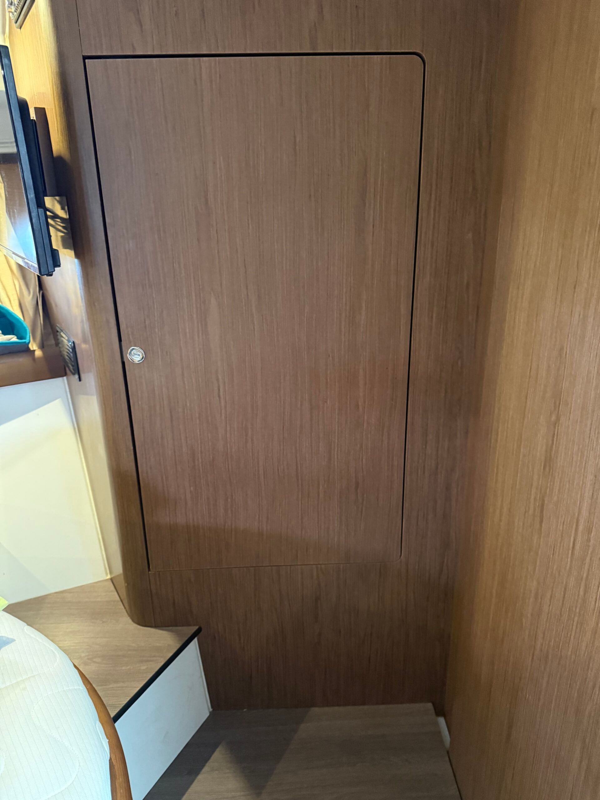 2016 BENETEAU ANTARES 36 for sale (photo 21)