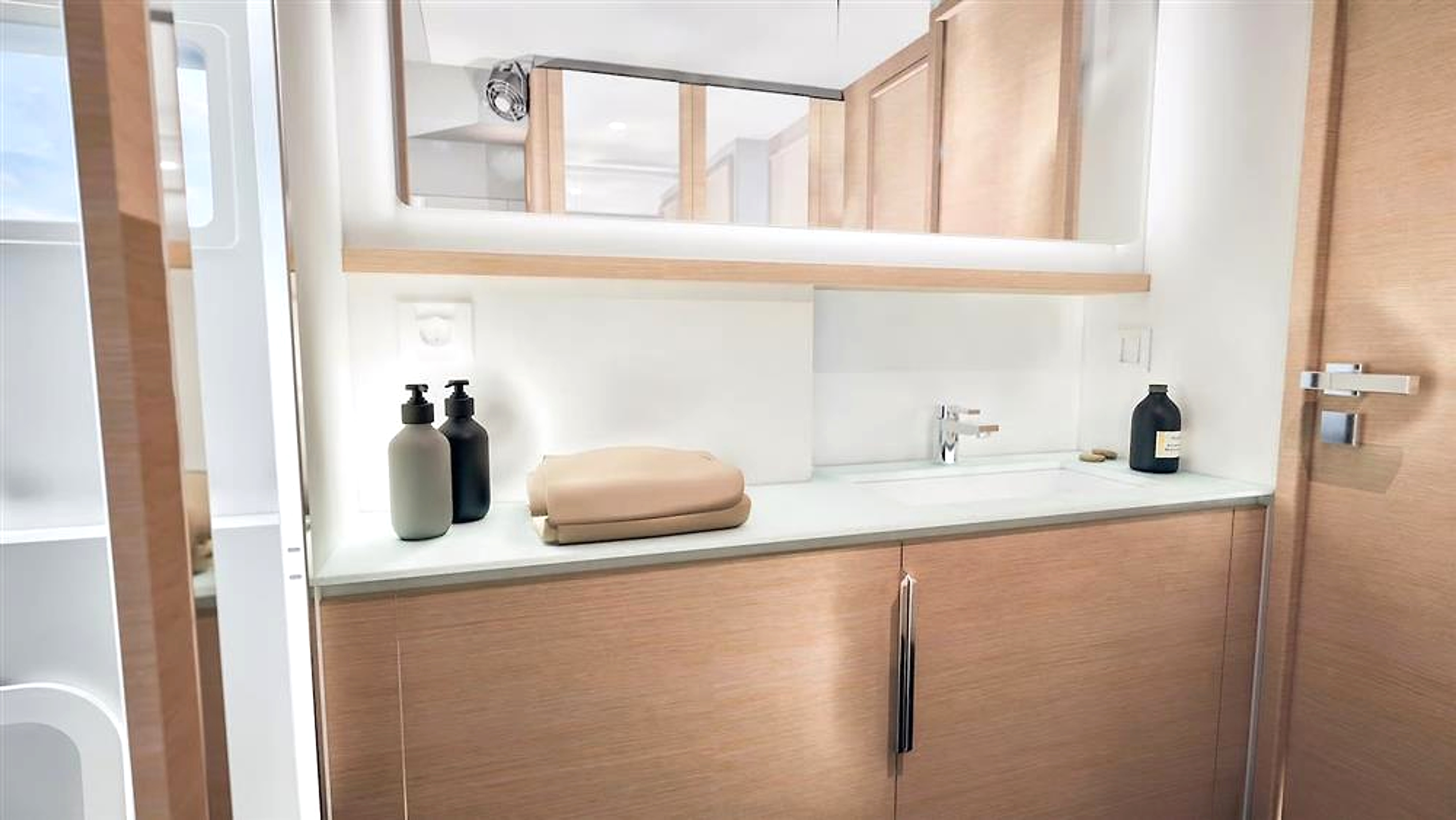 2027 Fountaine Pajot 55 à vendre (photo 42)