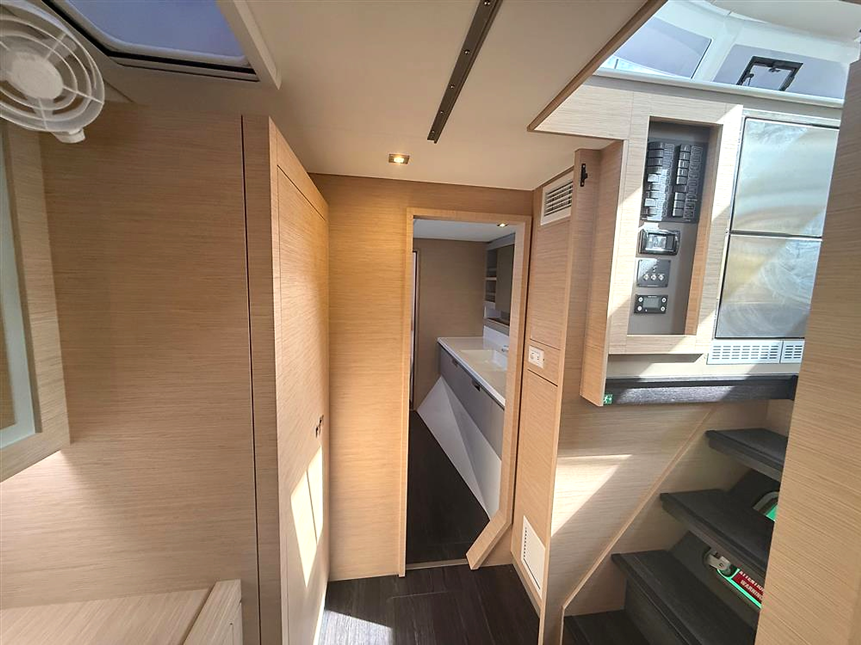 2025 Fountaine Pajot Tanna 47 for sale (photo 58)