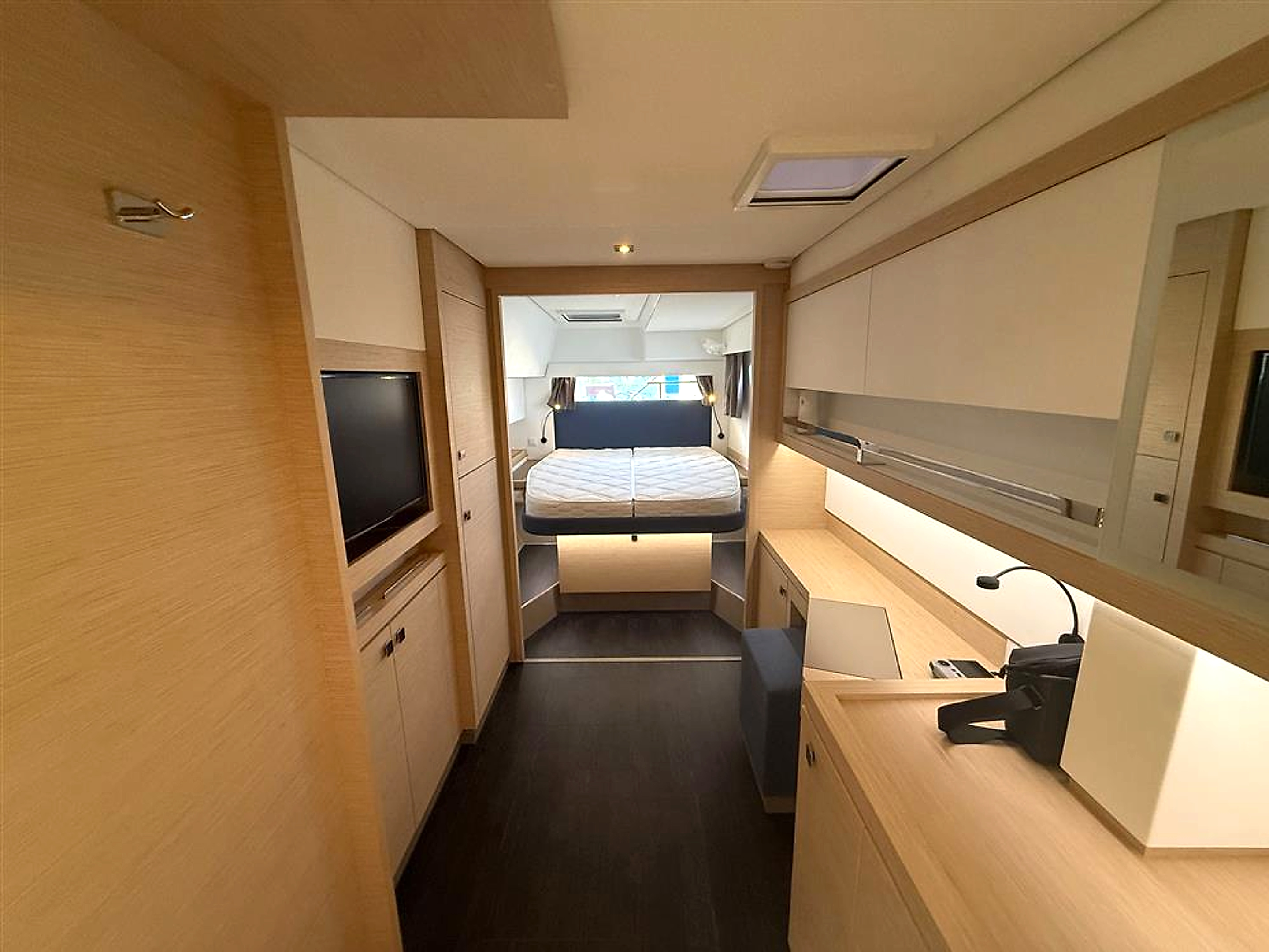 2025 Fountaine Pajot Tanna 47 for sale (photo 65)