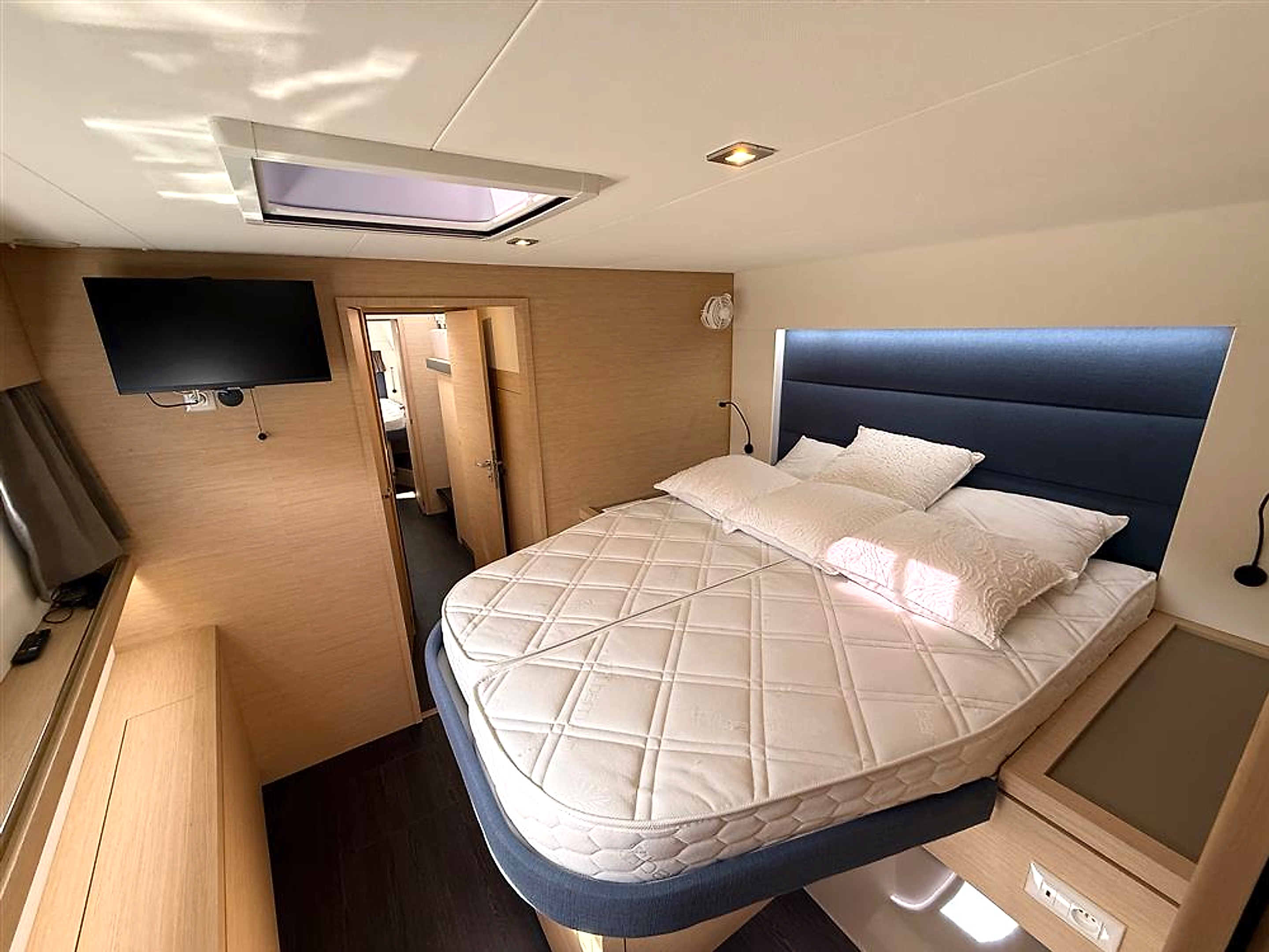 2025 Fountaine Pajot Tanna 47 for sale (photo 70)