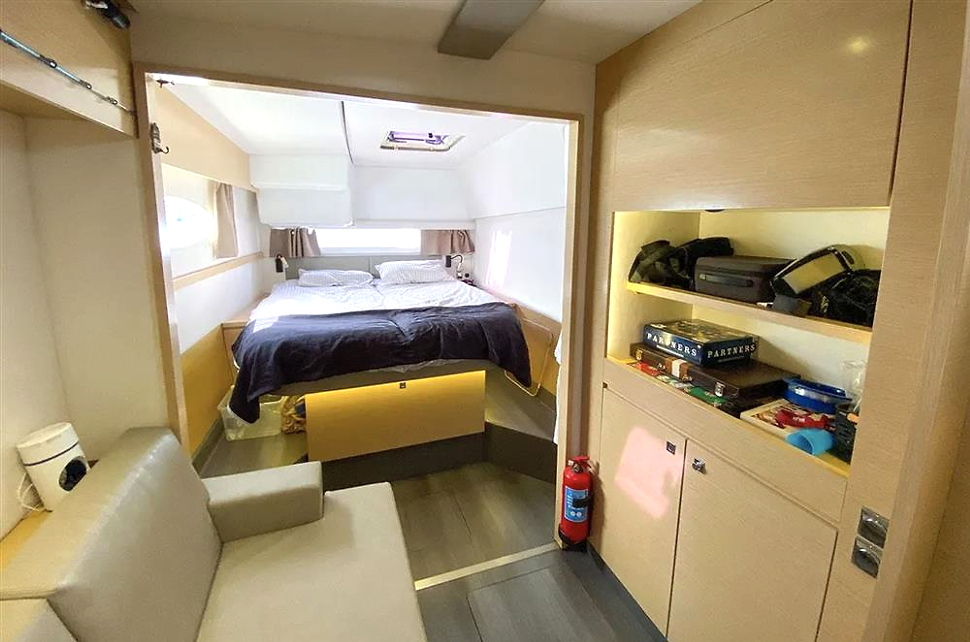 2014 Fountaine Pajot Helia 44 for sale (photo 17)