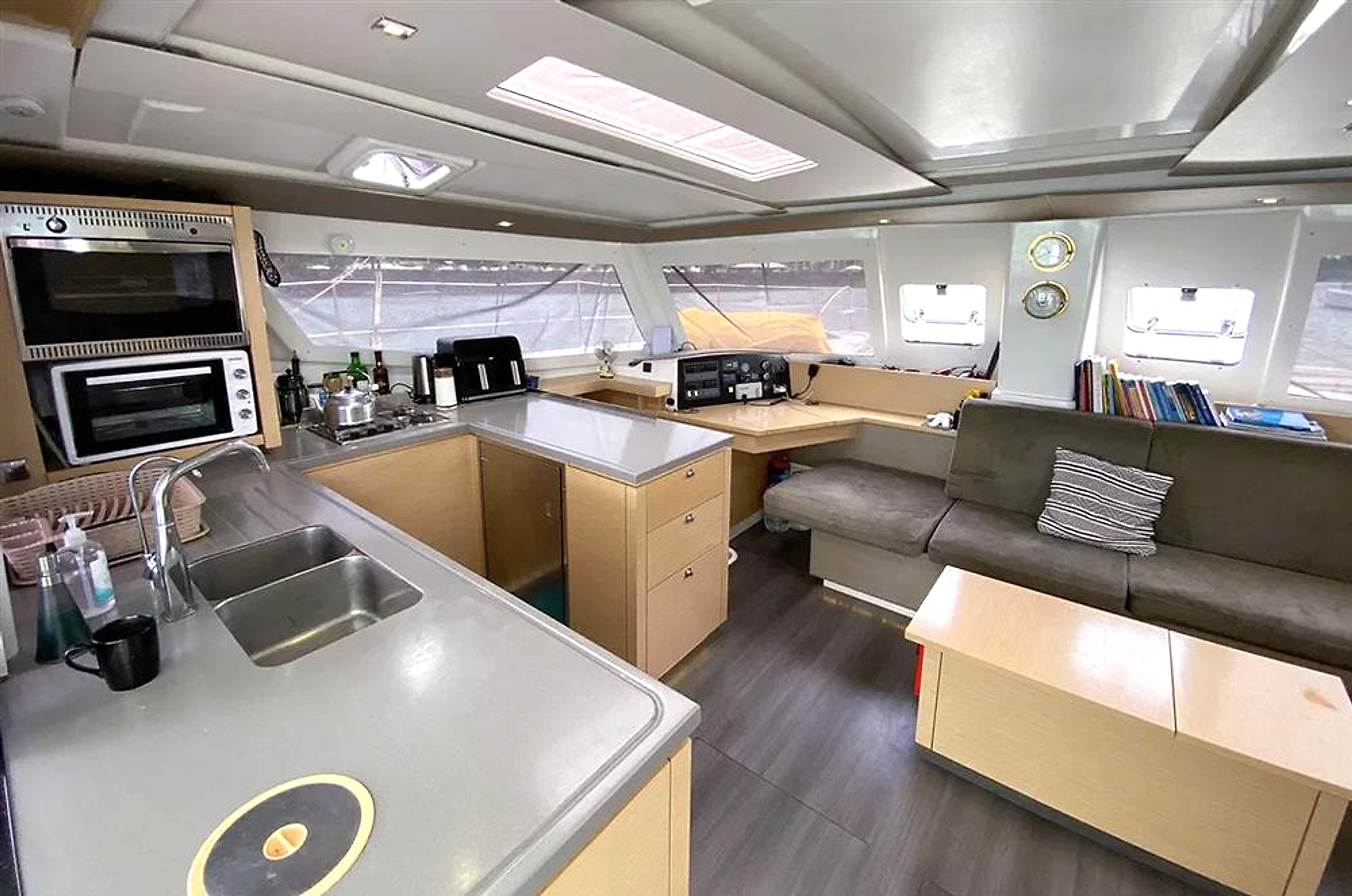 2014 Fountaine Pajot Helia 44 for sale (photo 22)