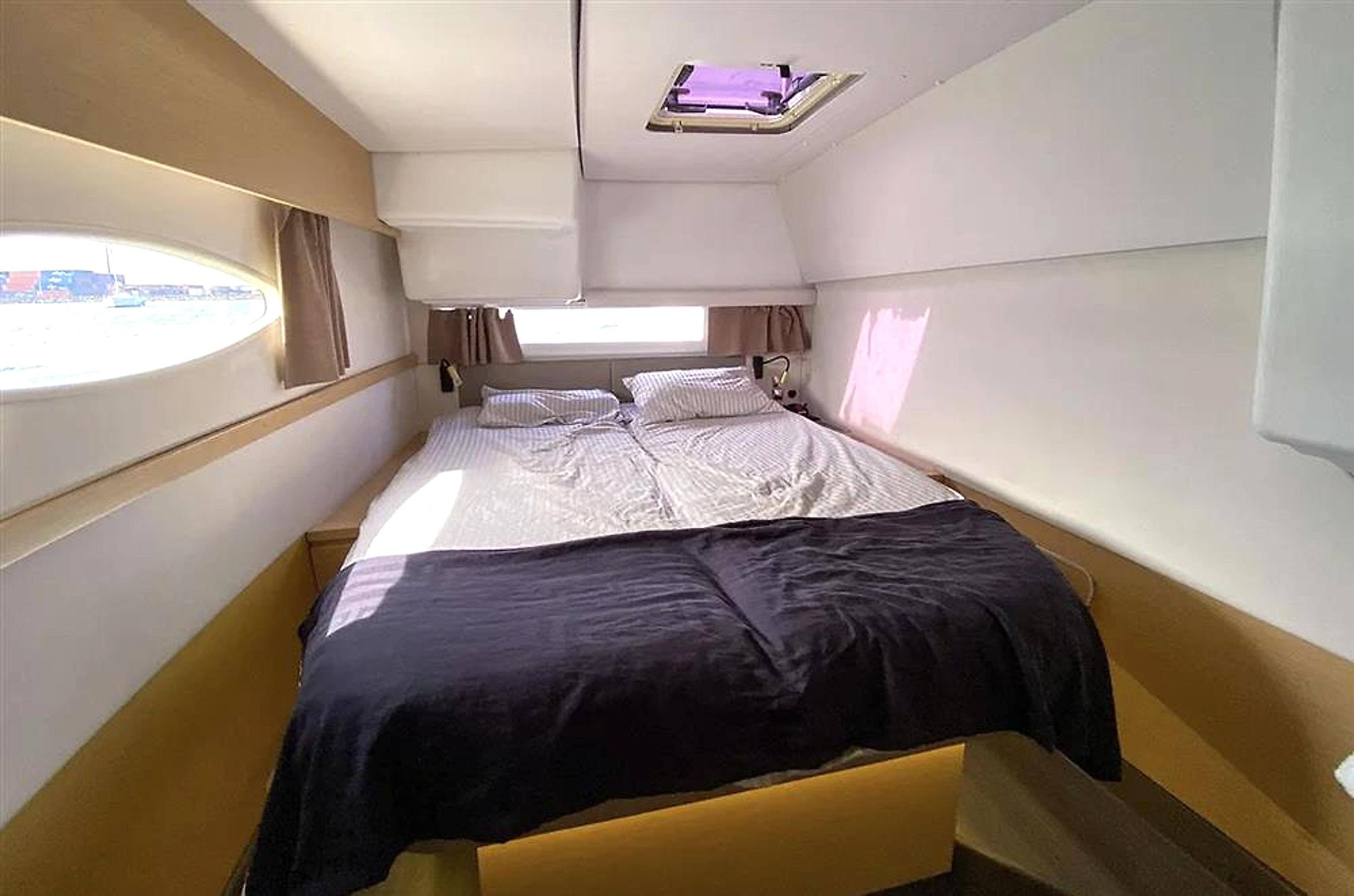 2014 Fountaine Pajot Helia 44 for sale (photo 24)