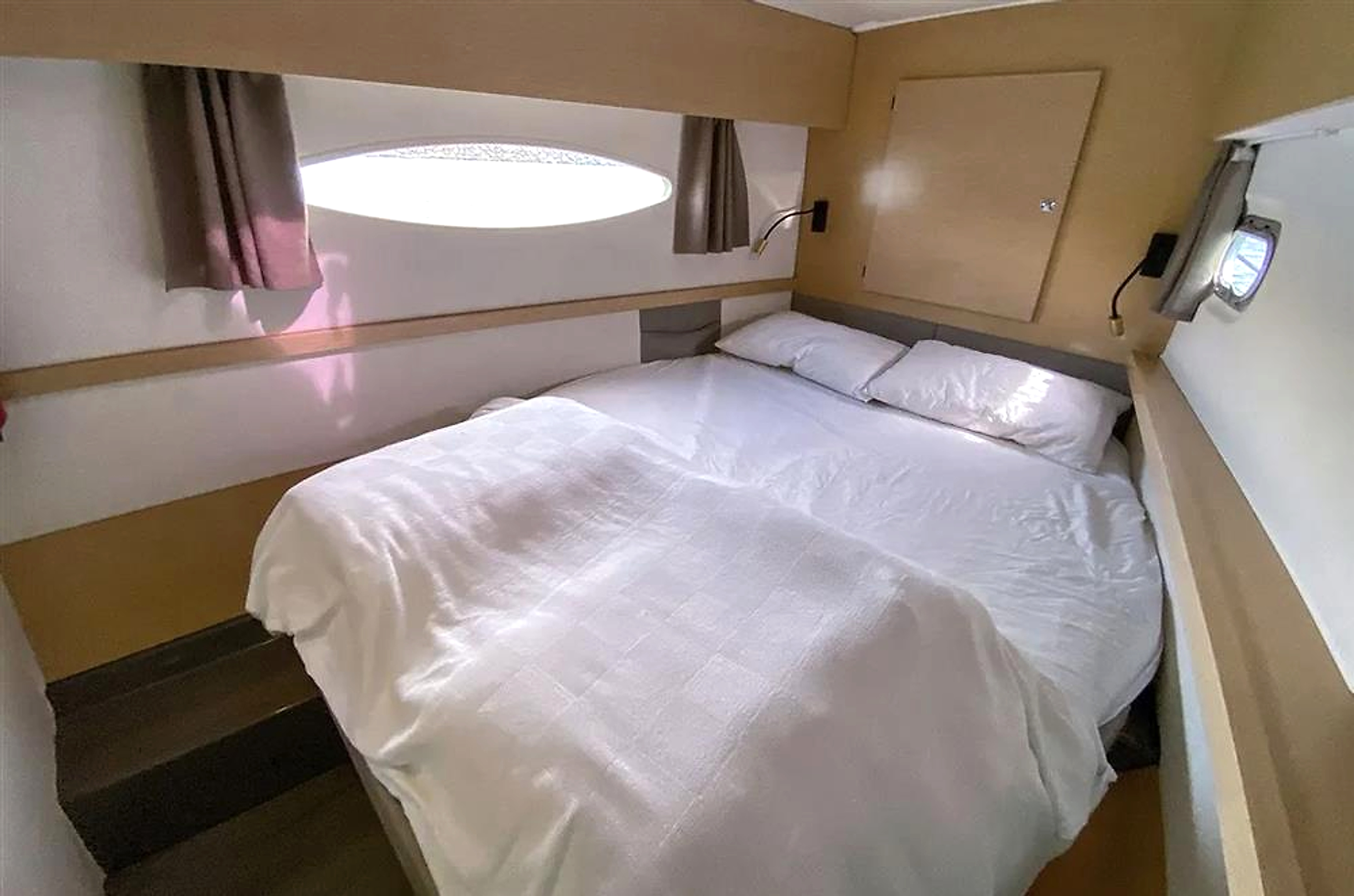 2014 Fountaine Pajot Helia 44 for sale (photo 25)