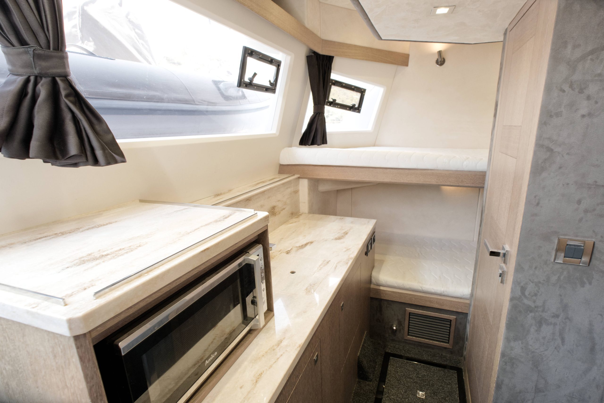 2021 Galeon 640 Fly te koop (photo 10)