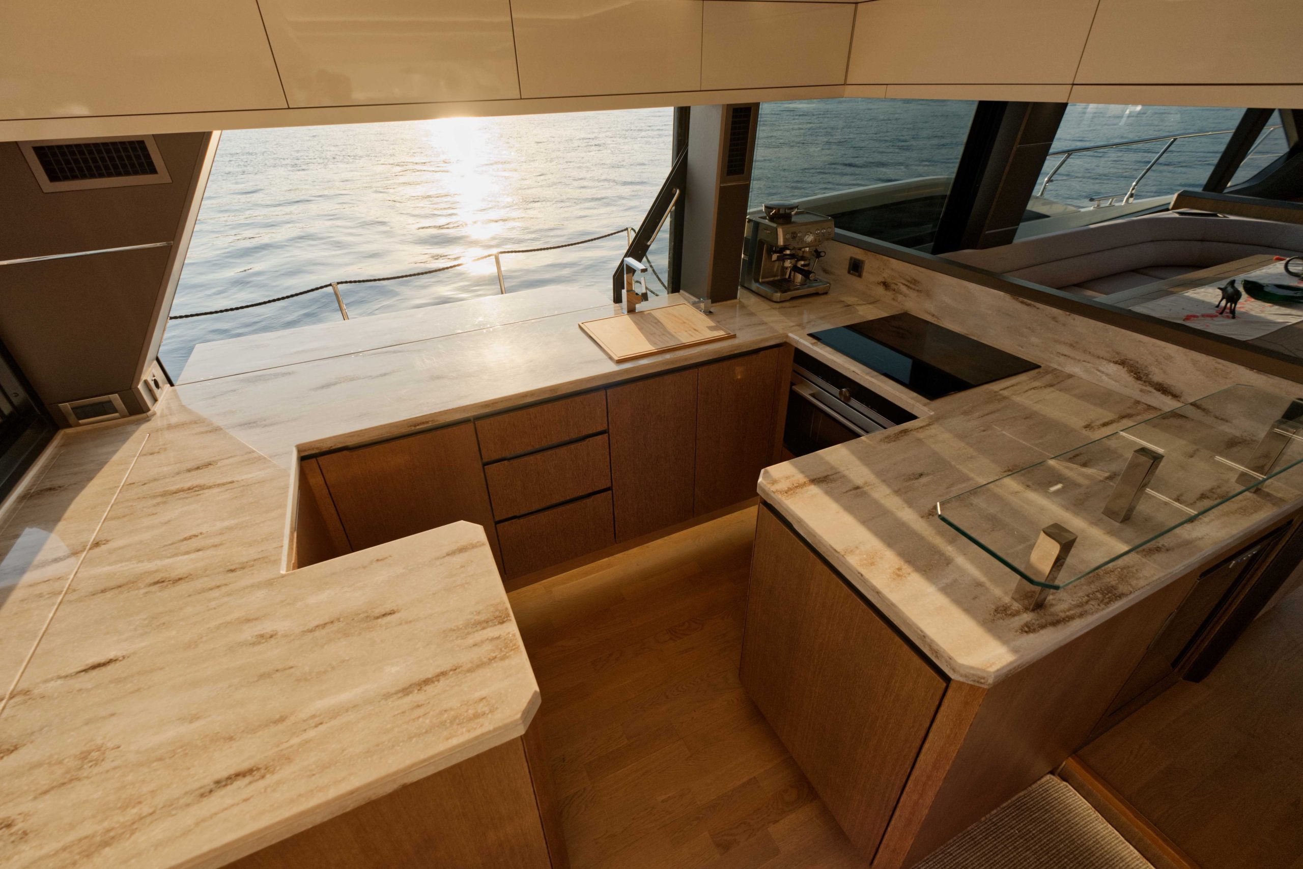 2021 Galeon 640 Fly te koop (photo 21)