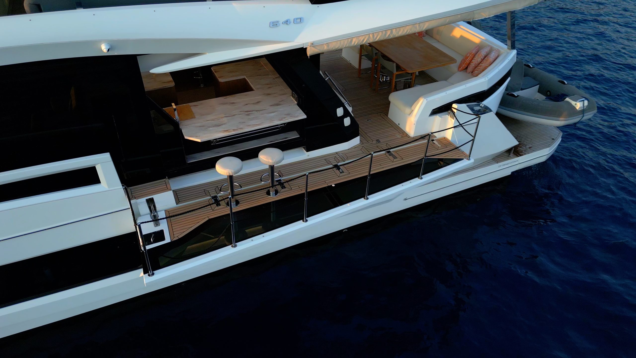 2021 Galeon 640 Fly te koop (photo 37)