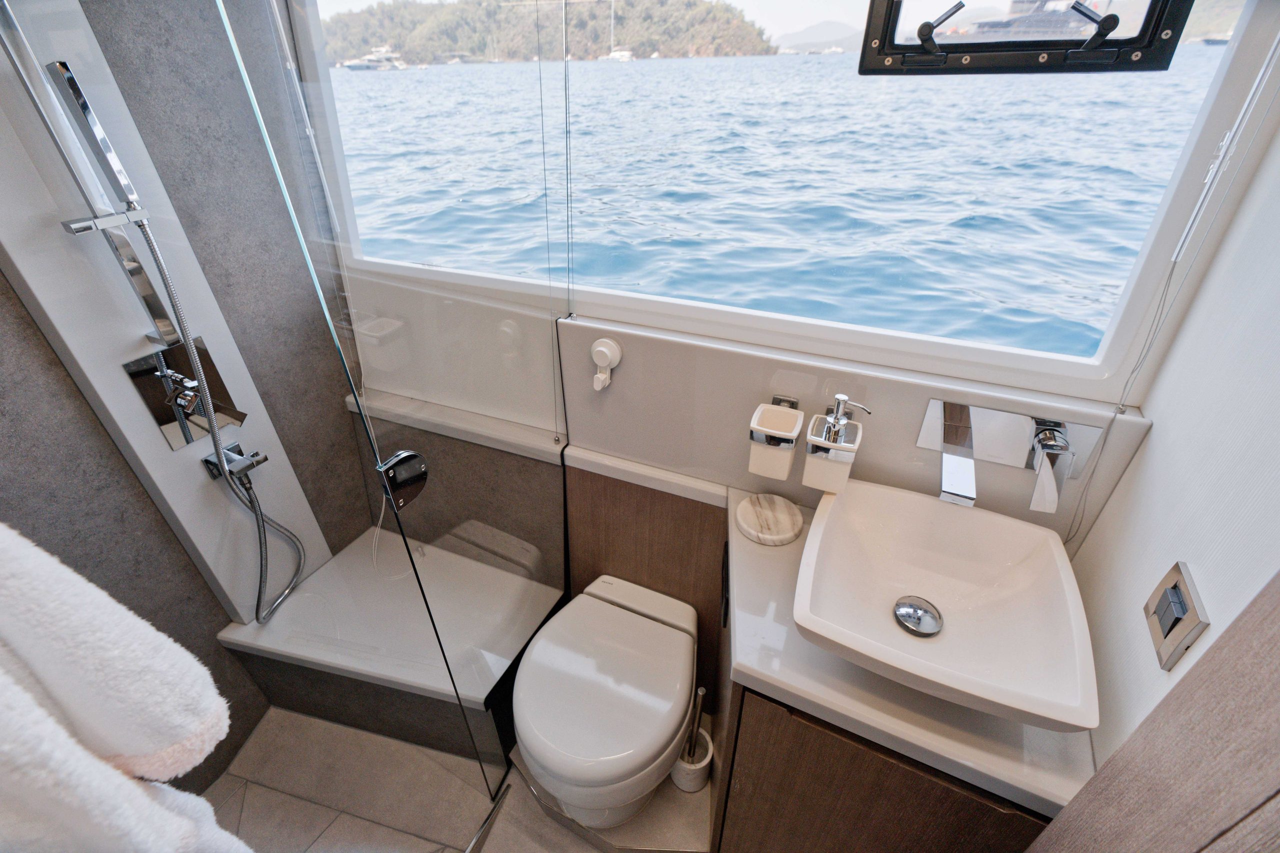 2021 Galeon 640 Fly te koop (photo 81)