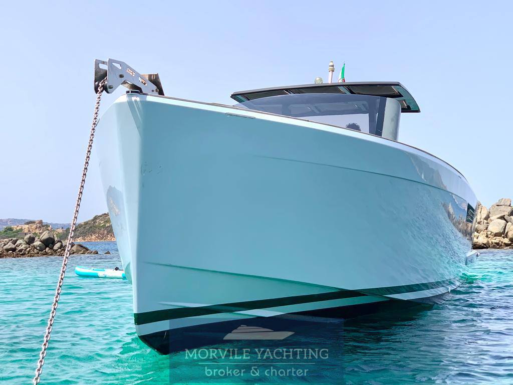 2010 Fjord 40 for sale (photo 4)