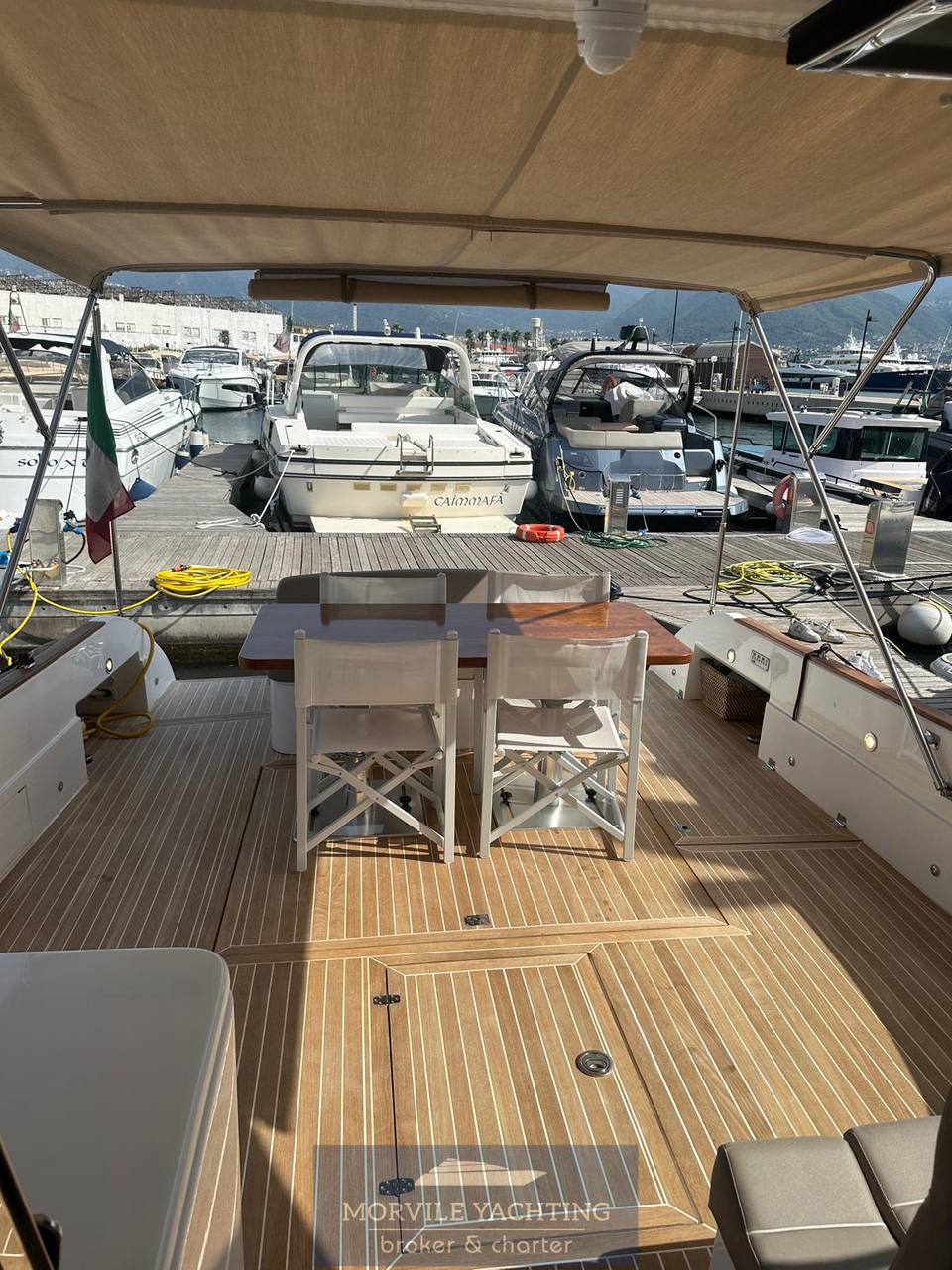 2005 Mochi craft Dolphin 51 te koop (photo 11)