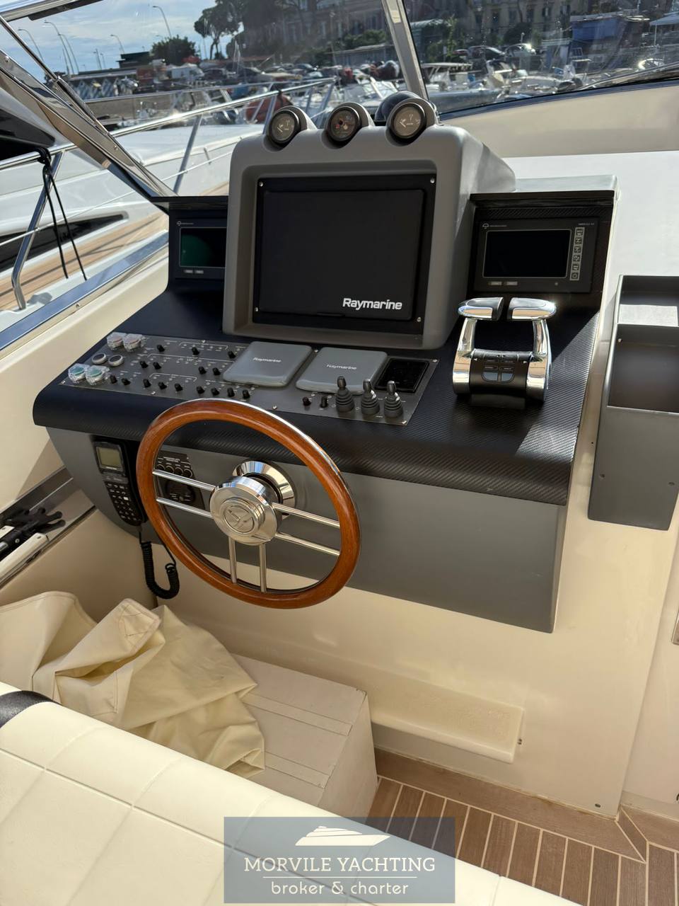 2009 Itama Fifty five zu verkaufen (photo 9)