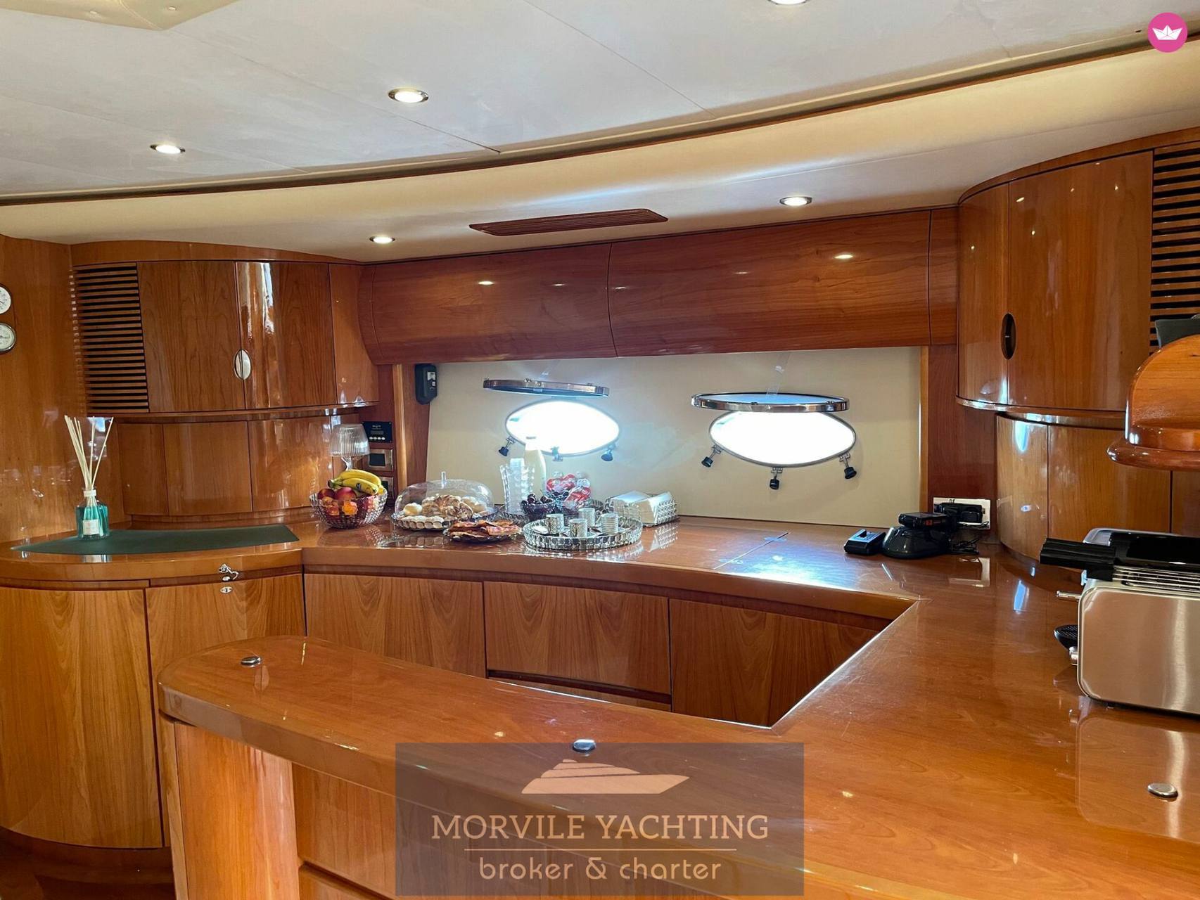 2002 Princess V65 te koop (photo 2)
