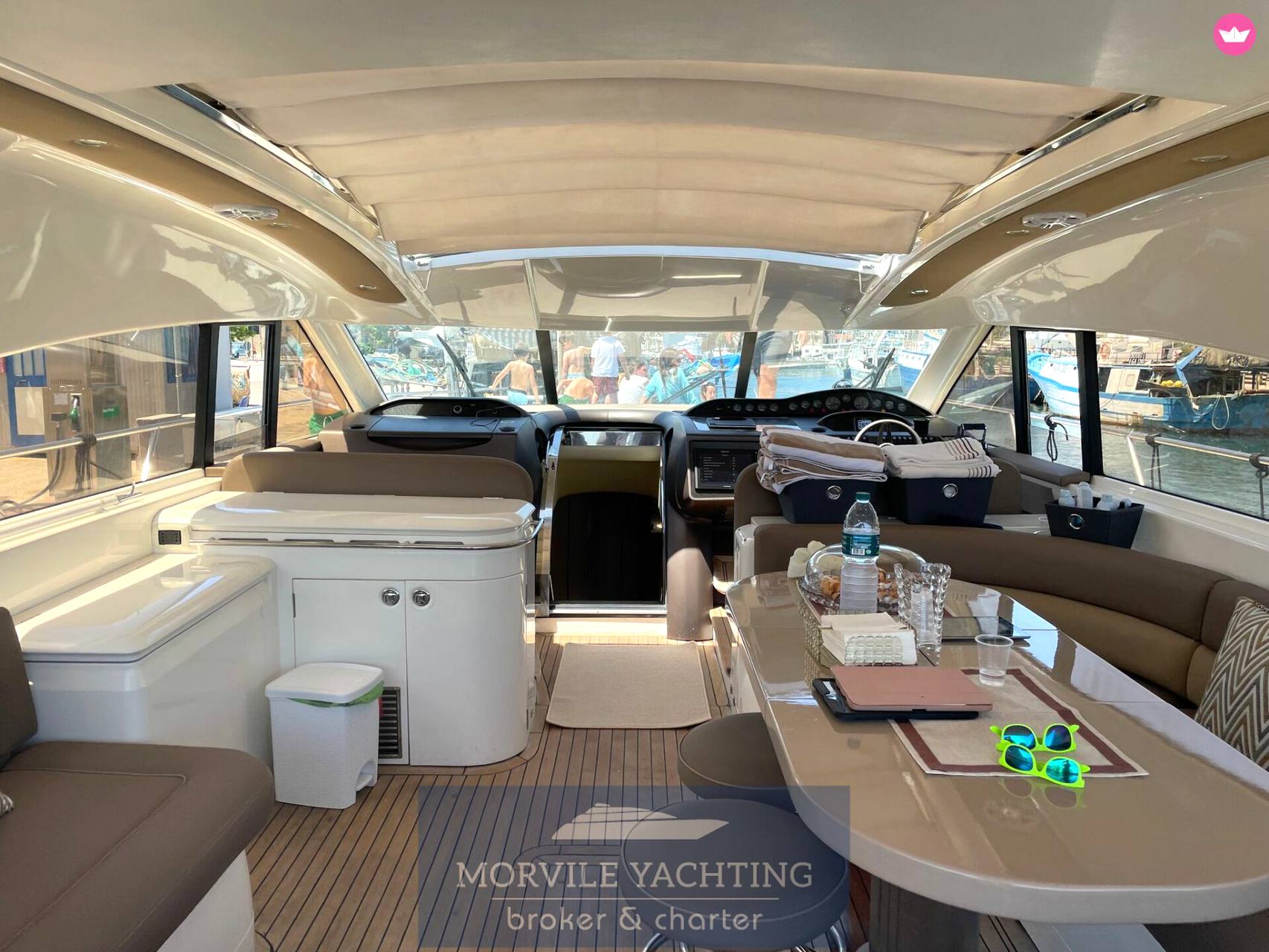 2002 Princess V65 te koop (photo 7)