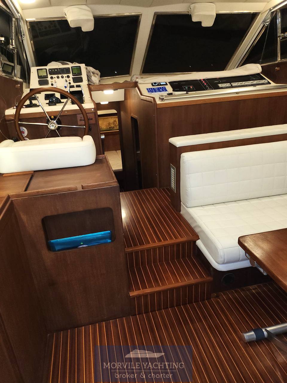 1975 Sanlorenzo 13 motor yacht for sale (photo 12)