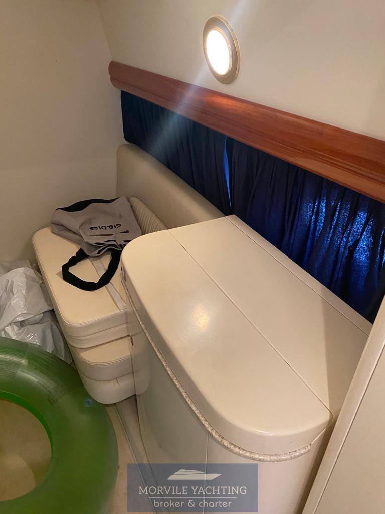 2005 Cranchi Smeraldo 37 for sale (photo 2)