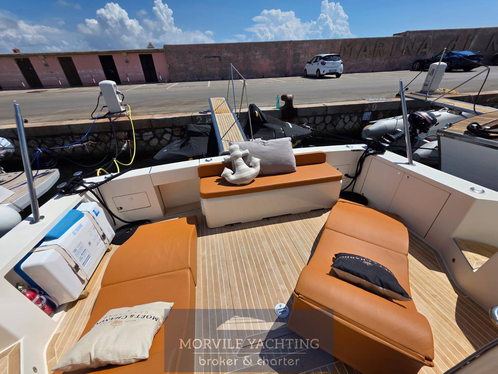 2011 Uniesse 48 HT for sale (photo 4)
