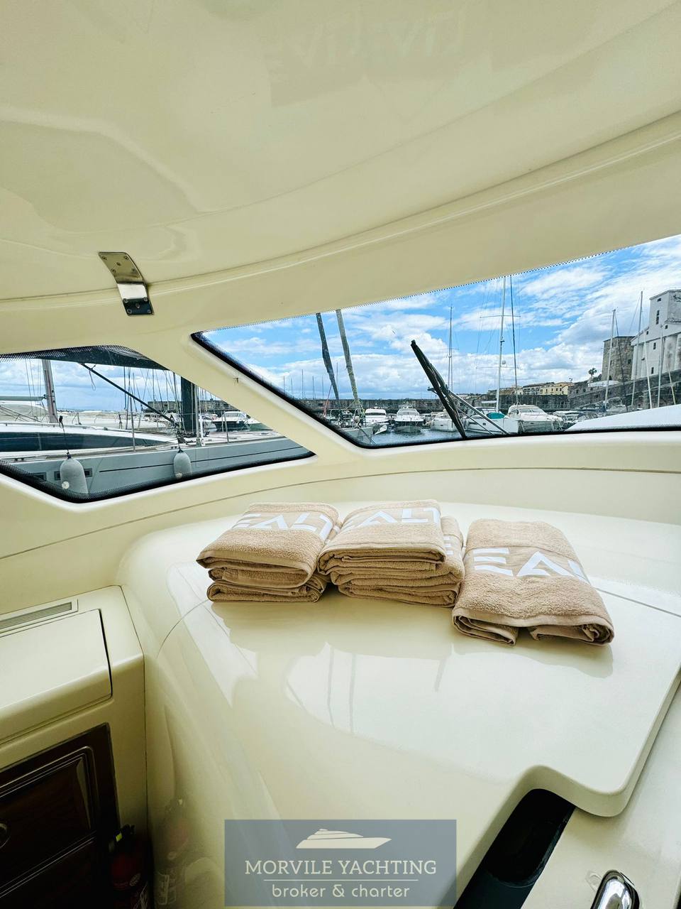 2000 Baia 63 Azzurra te koop (photo 11)