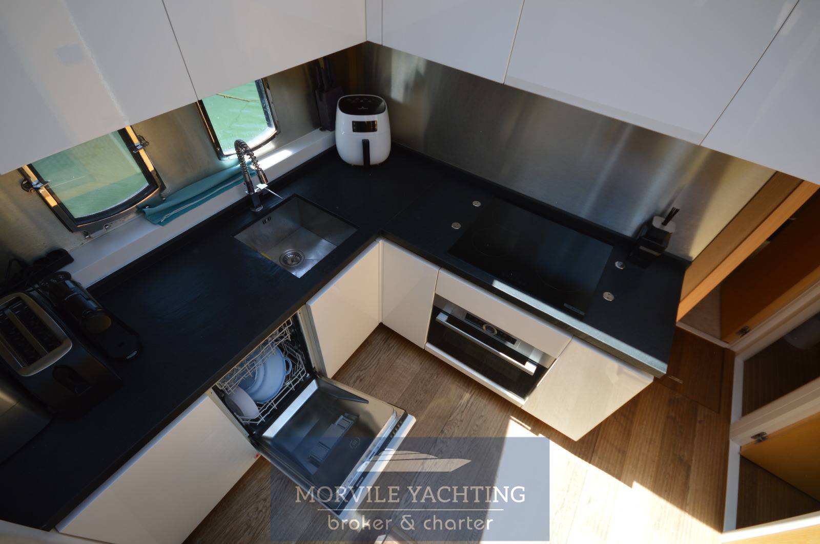 2010 Absolute 64 for sale (photo 14)