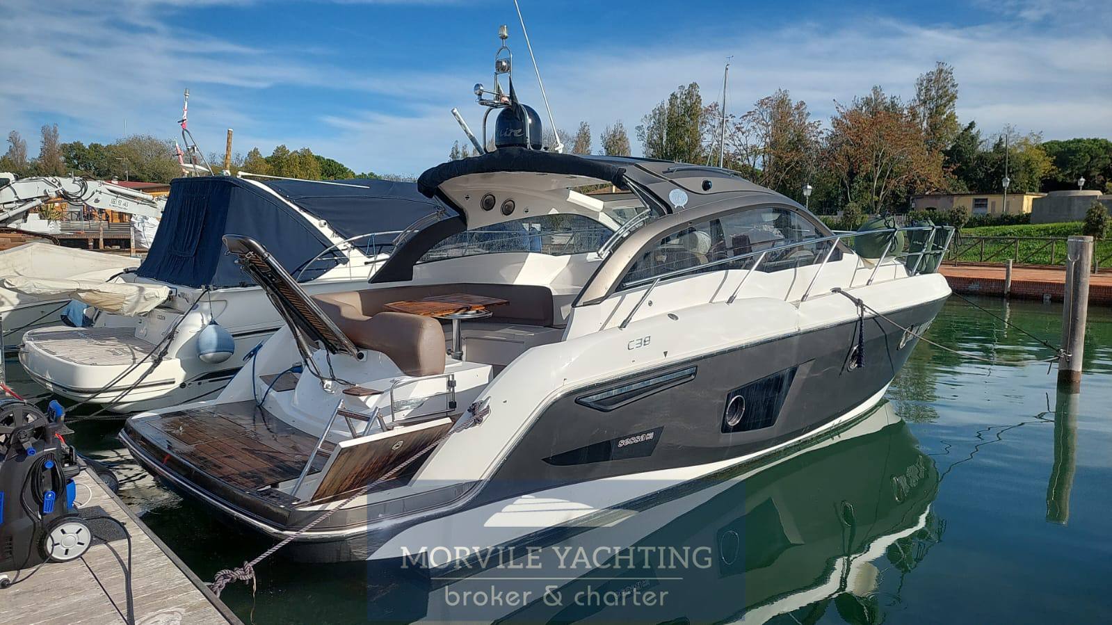 2010 Sessa Marine C38 à vendre (photo 1)