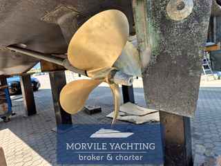 2005 Uniesse 42 open for sale (photo 6)