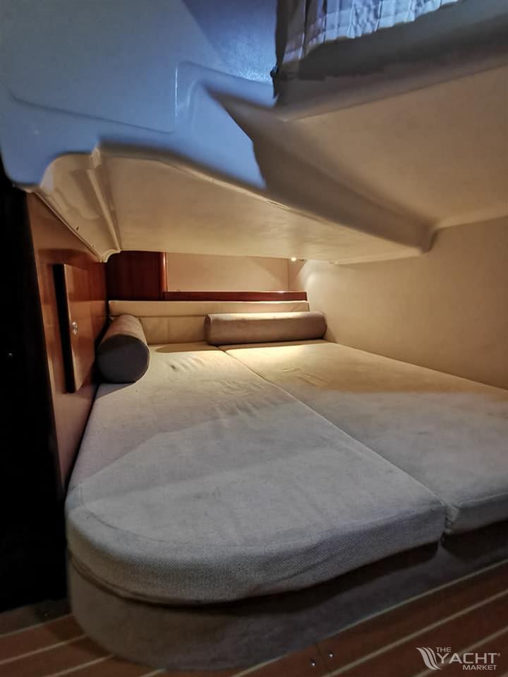 2006 Bavaria 37 HT te koop (photo 9)