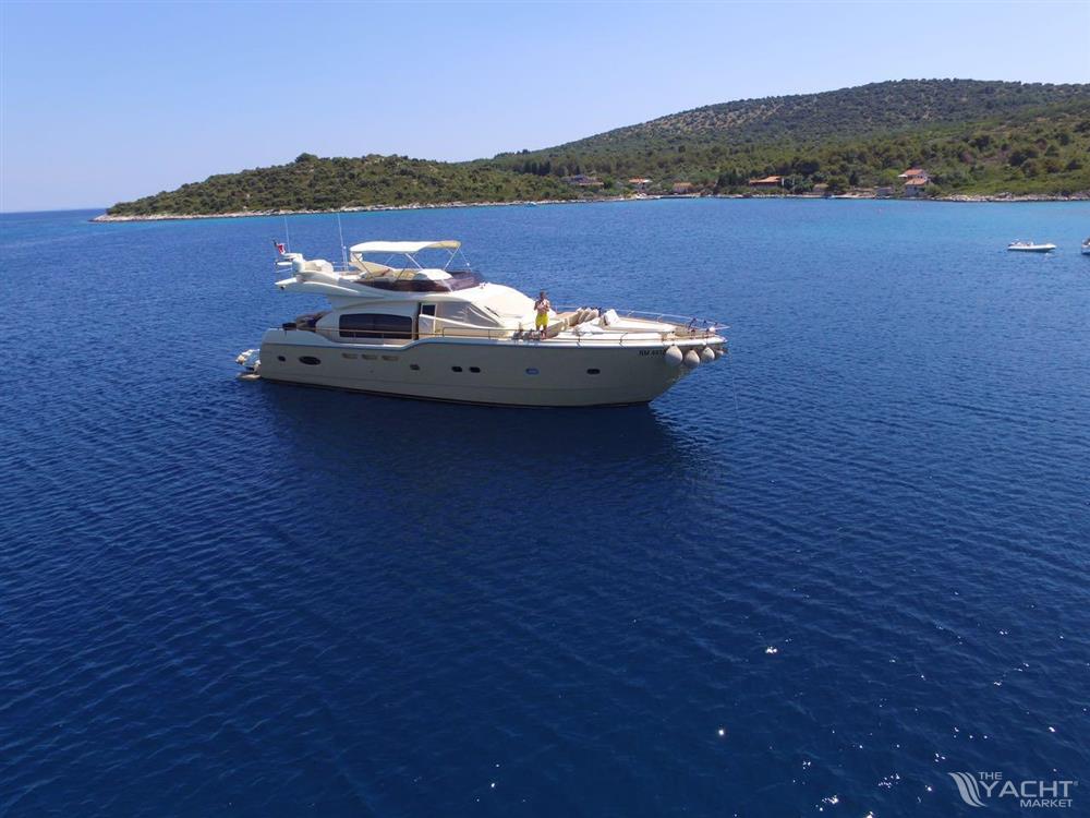 2008 Ferretti Yachts Altura 690 for sale (photo 3)
