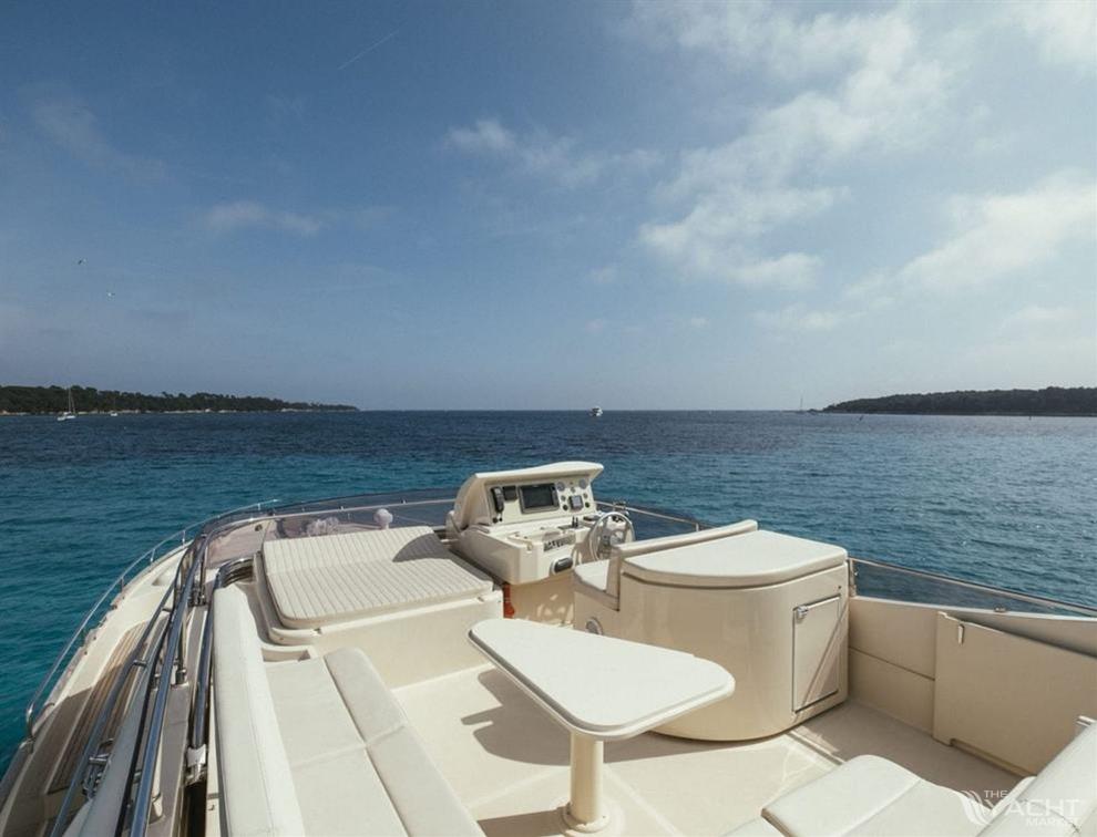 2008 Ferretti Yachts Altura 690 for sale (photo 11)