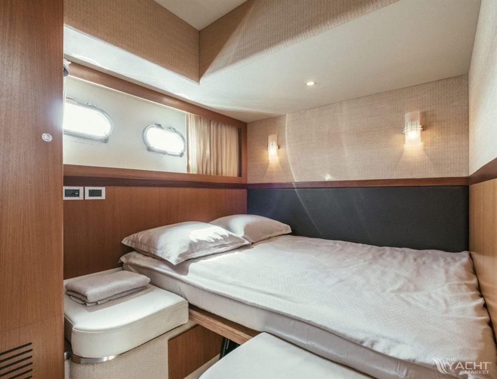 2008 Ferretti Yachts Altura 690 for sale (photo 20)