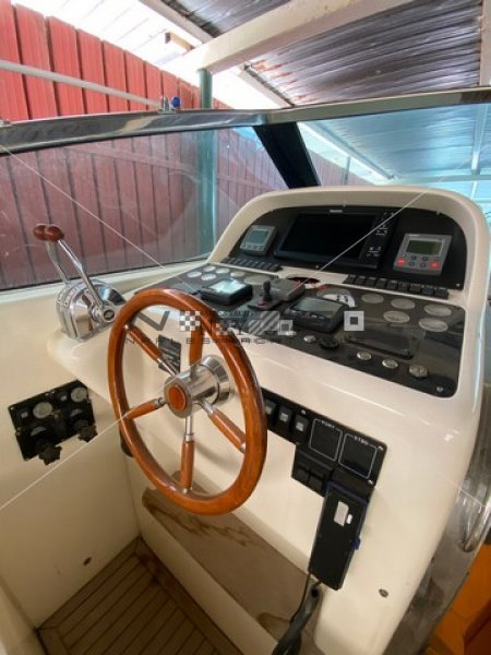 2003 Uniesse 42 Open in vendita (photo 3)