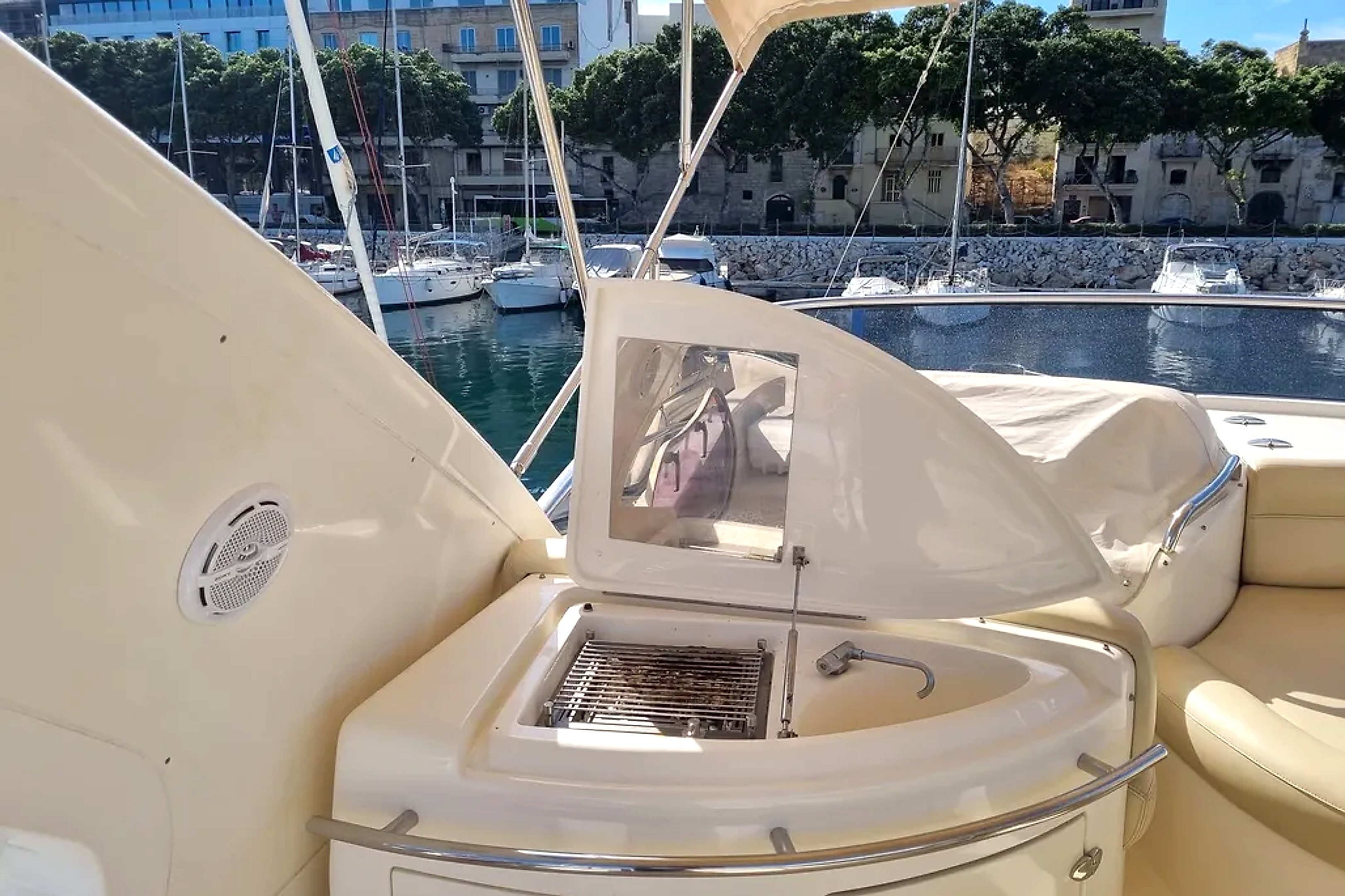 2010 Azimut 55 for sale (photo 12)