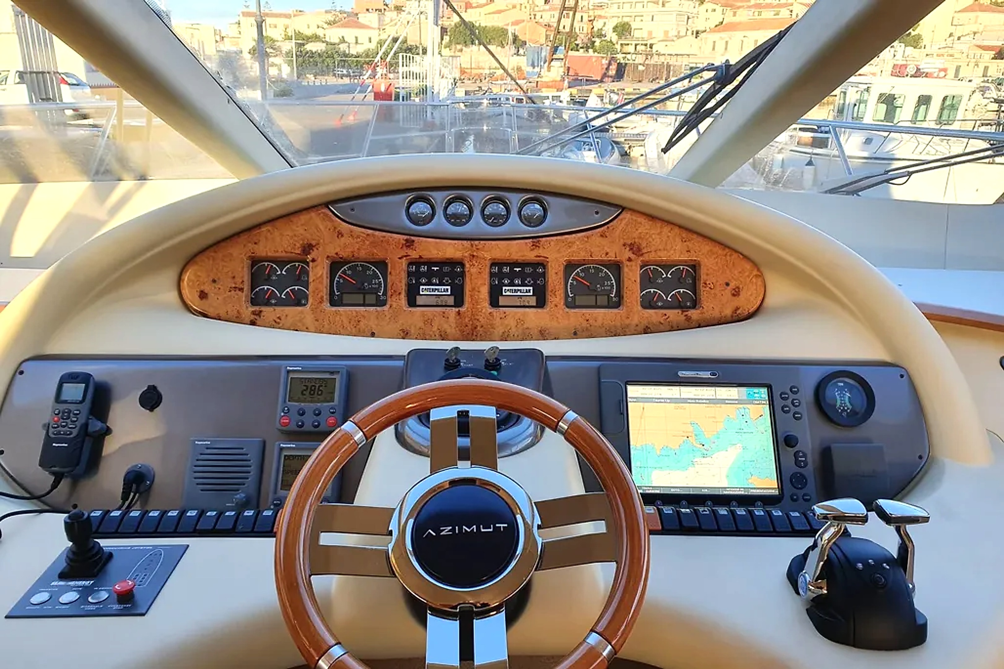 2010 Azimut 55 for sale (photo 14)