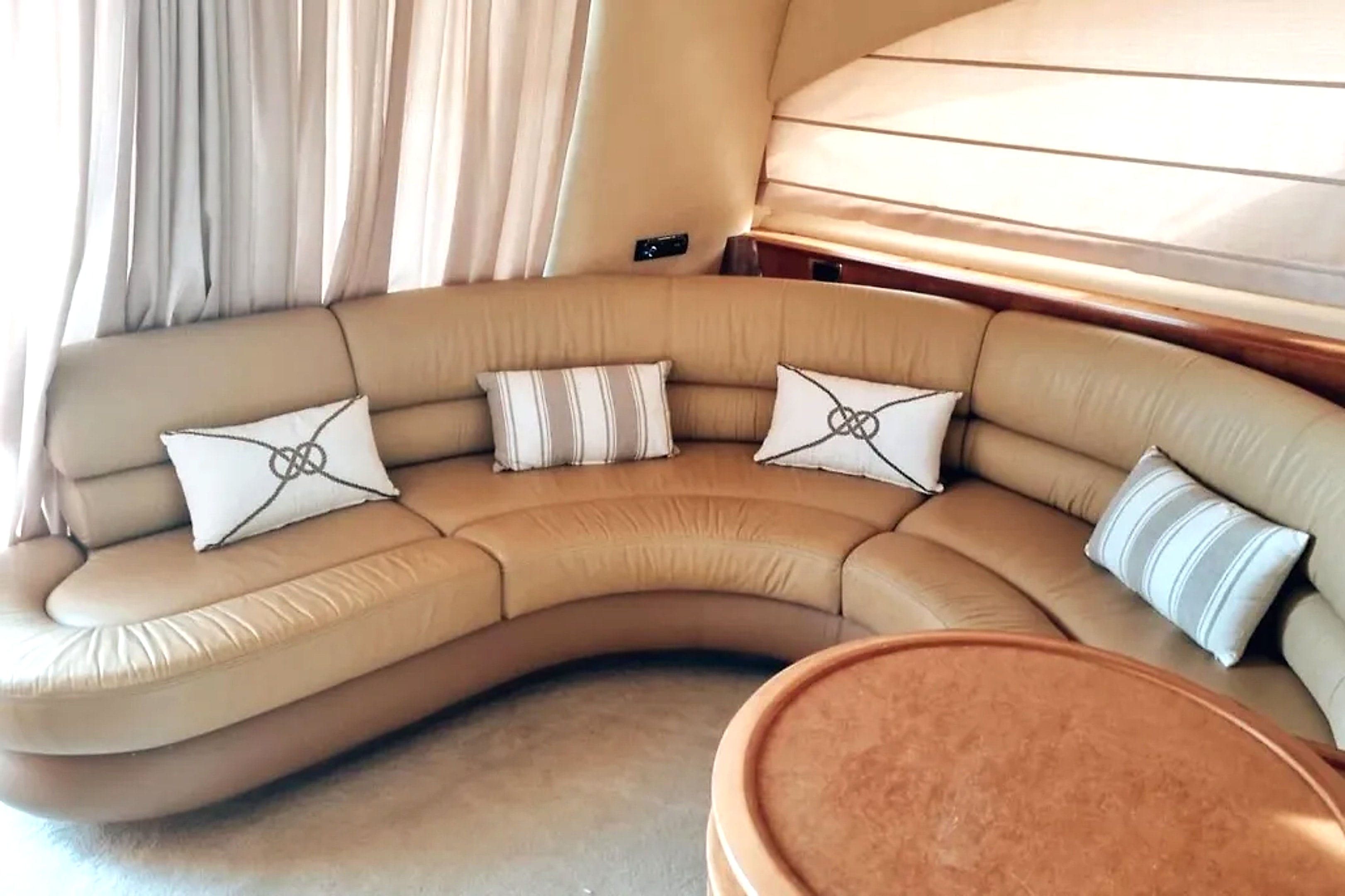 2010 Azimut 55 for sale (photo 32)