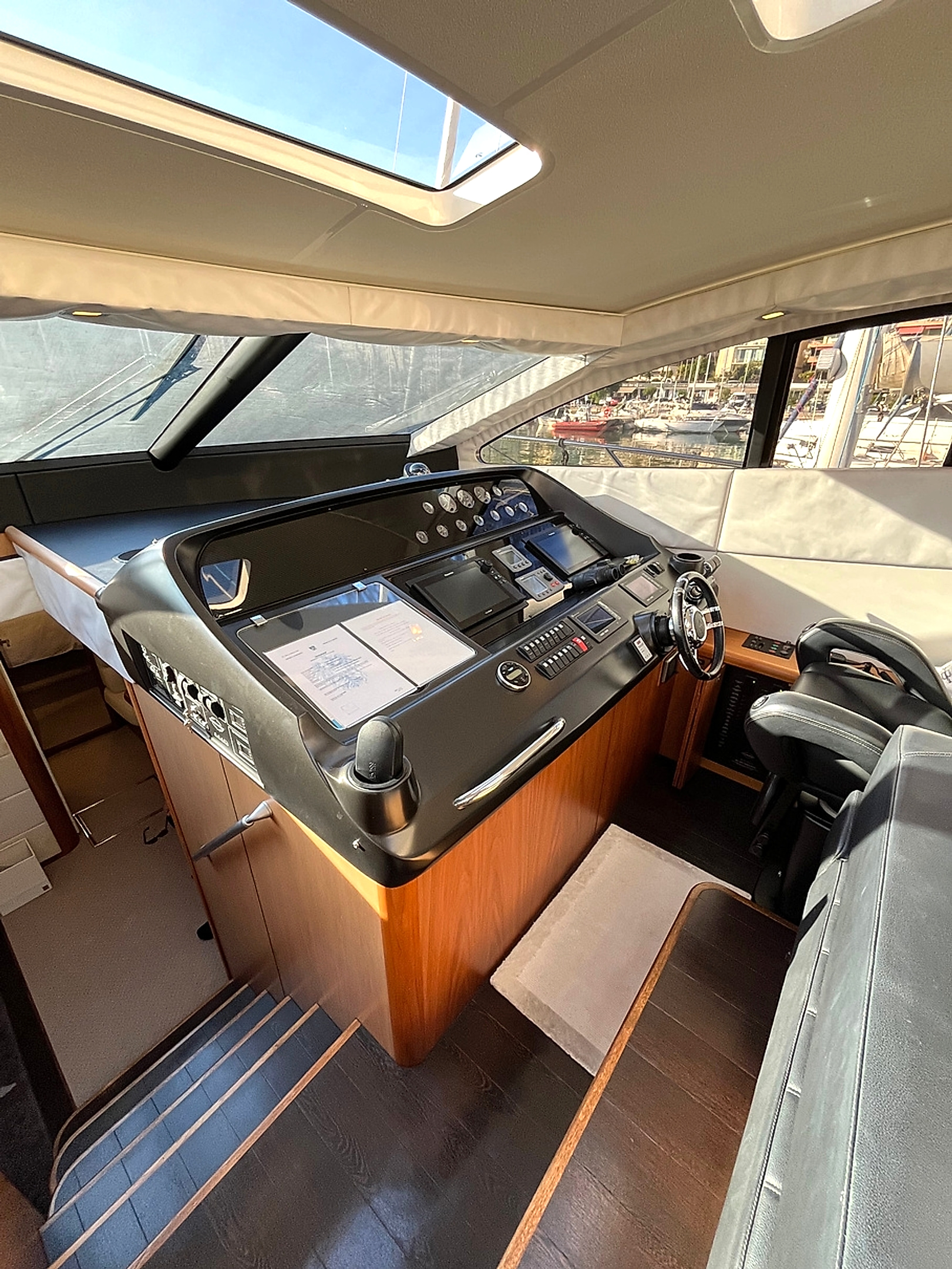 2008 Sunseeker Predator 62 te koop (photo 10)
