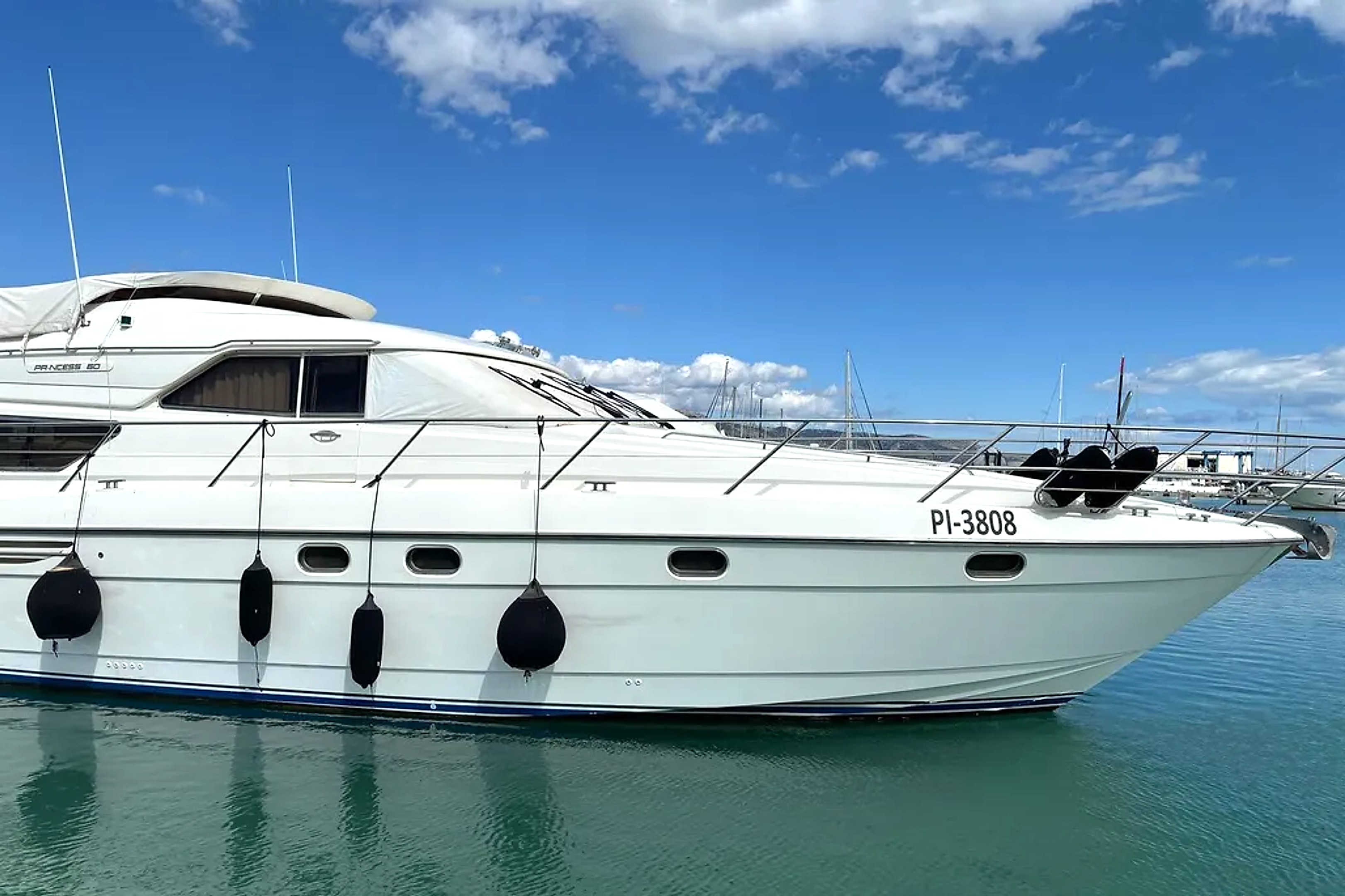 2000 Princess 60 Flybridge Motor Yacht na sprzedaż (photo 2)