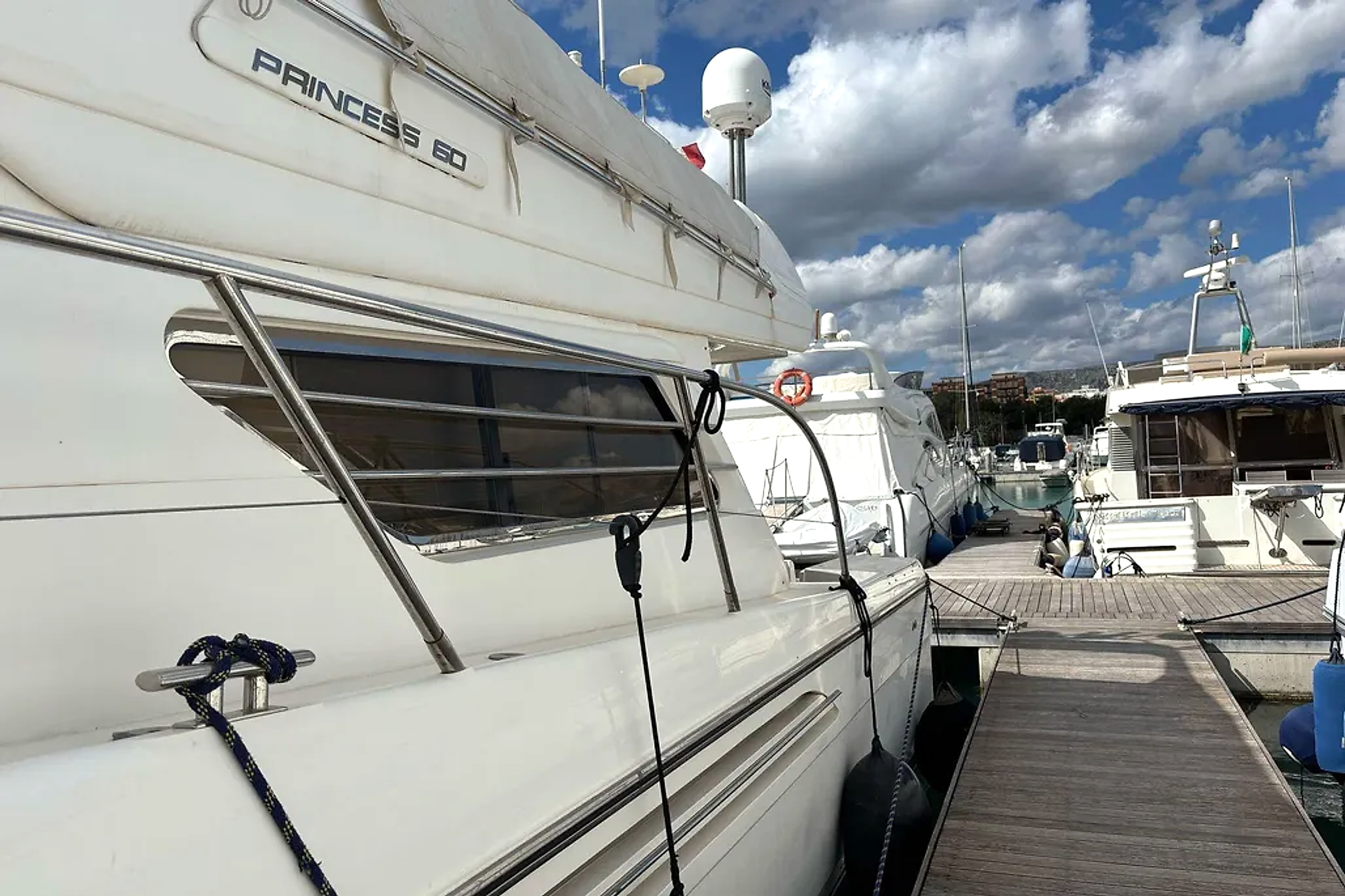 2000 Princess 60 Flybridge Motor Yacht na sprzedaż (photo 6)