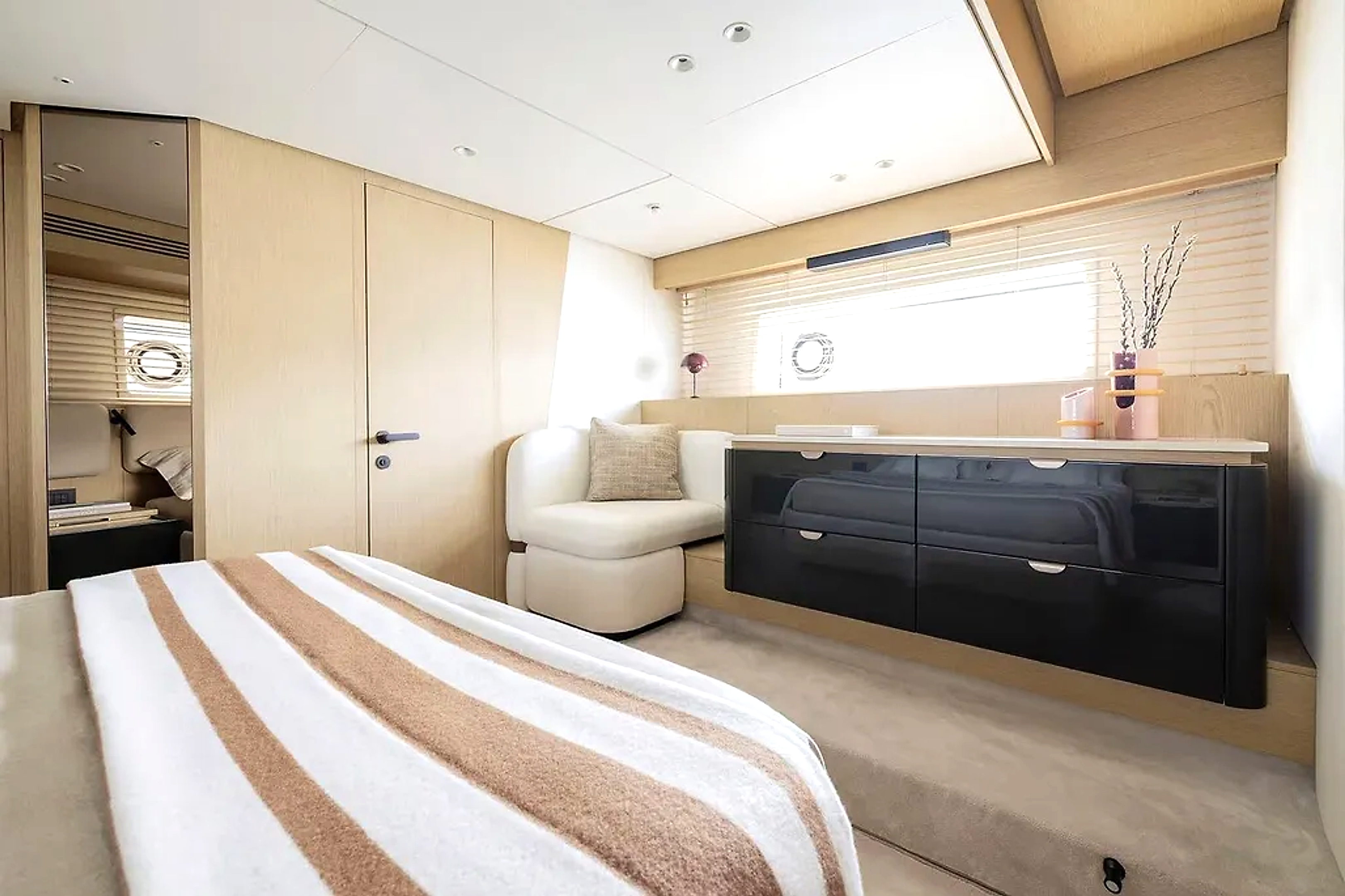 2025 Azimut Fly 62 à vendre (photo 12)