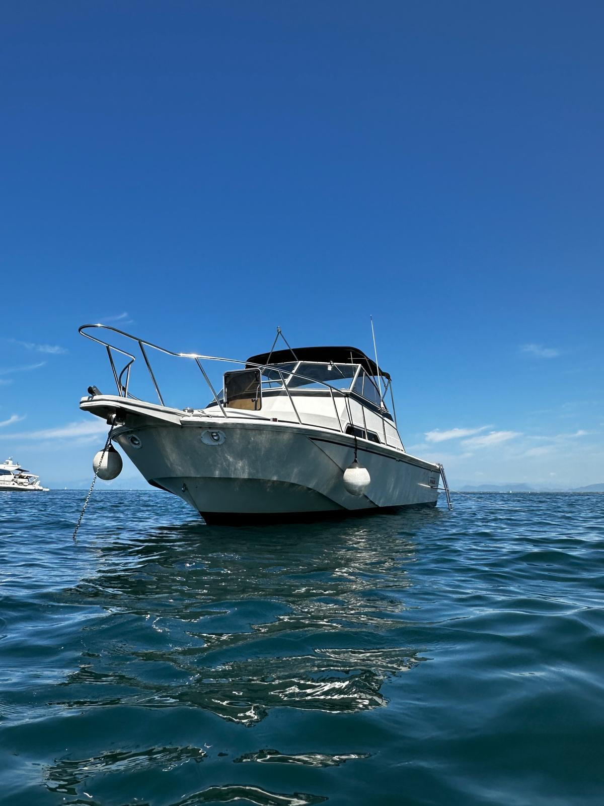1990 Boston Whaler 27 Full Cabin zu verkaufen (photo 2)