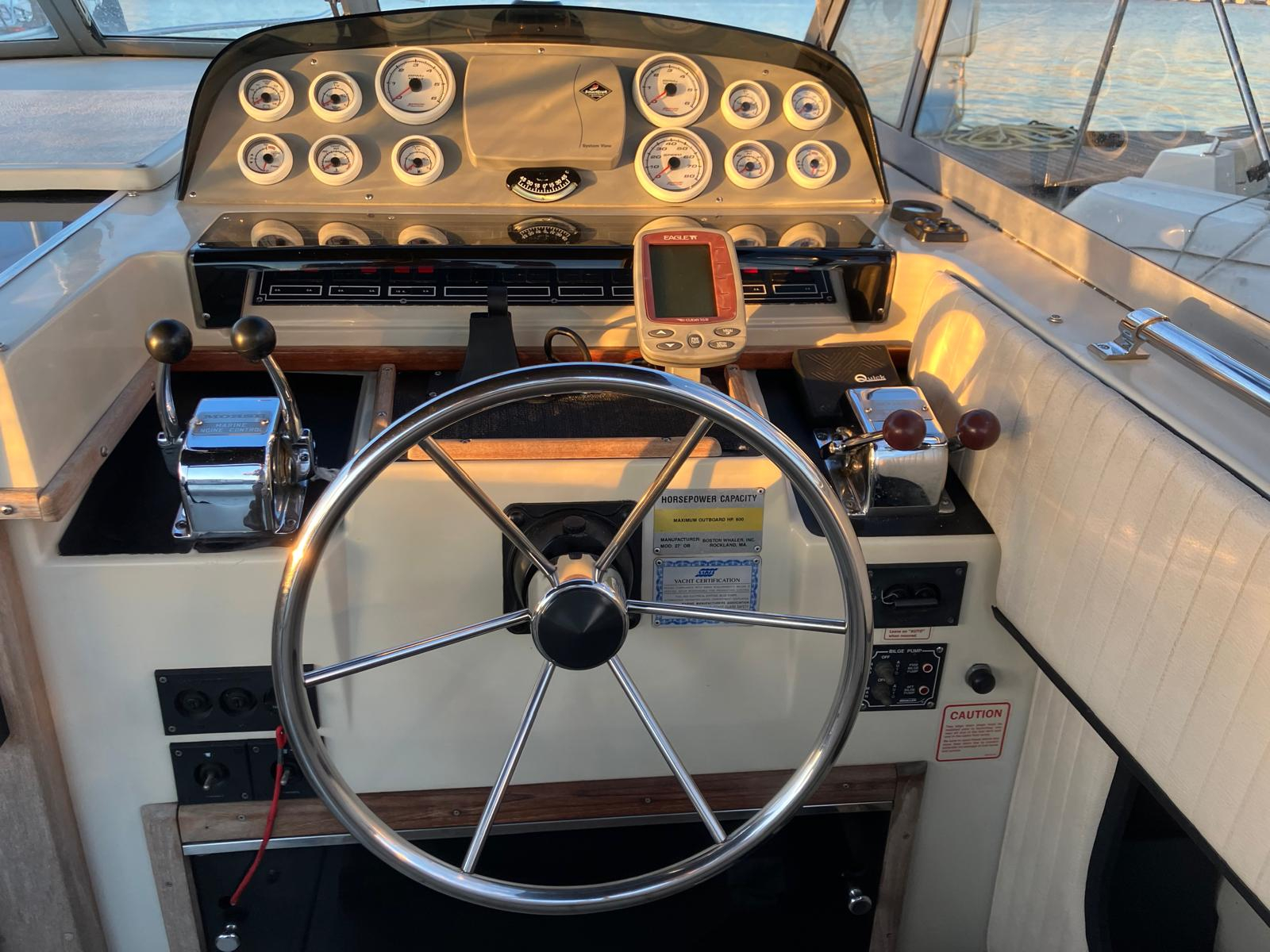 1990 Boston Whaler 27 Full Cabin zu verkaufen (photo 4)