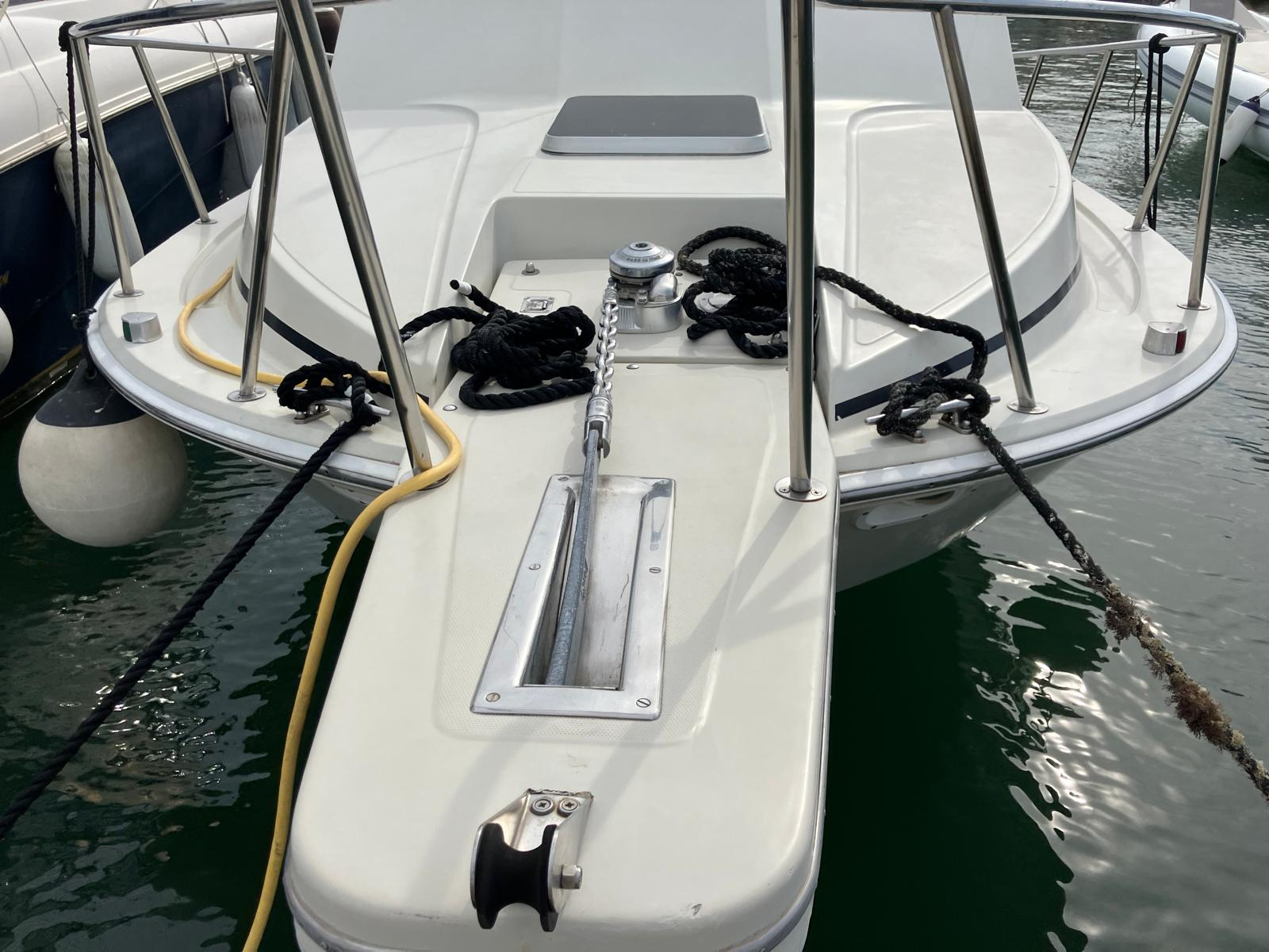 1990 Boston Whaler 27 Full Cabin zu verkaufen (photo 9)