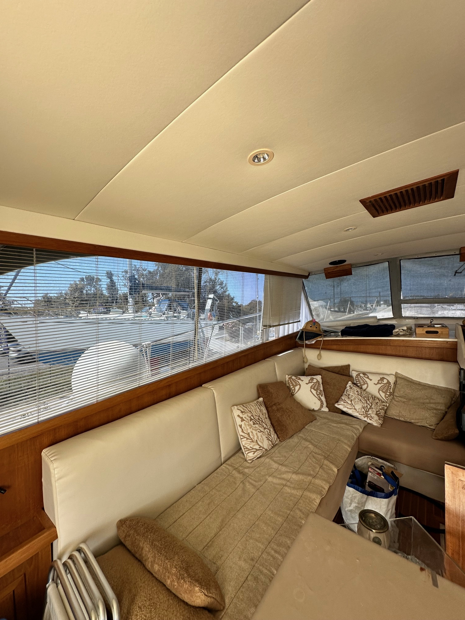 1976 Bertram Yacht Bertram 46.6 for sale (photo 4)