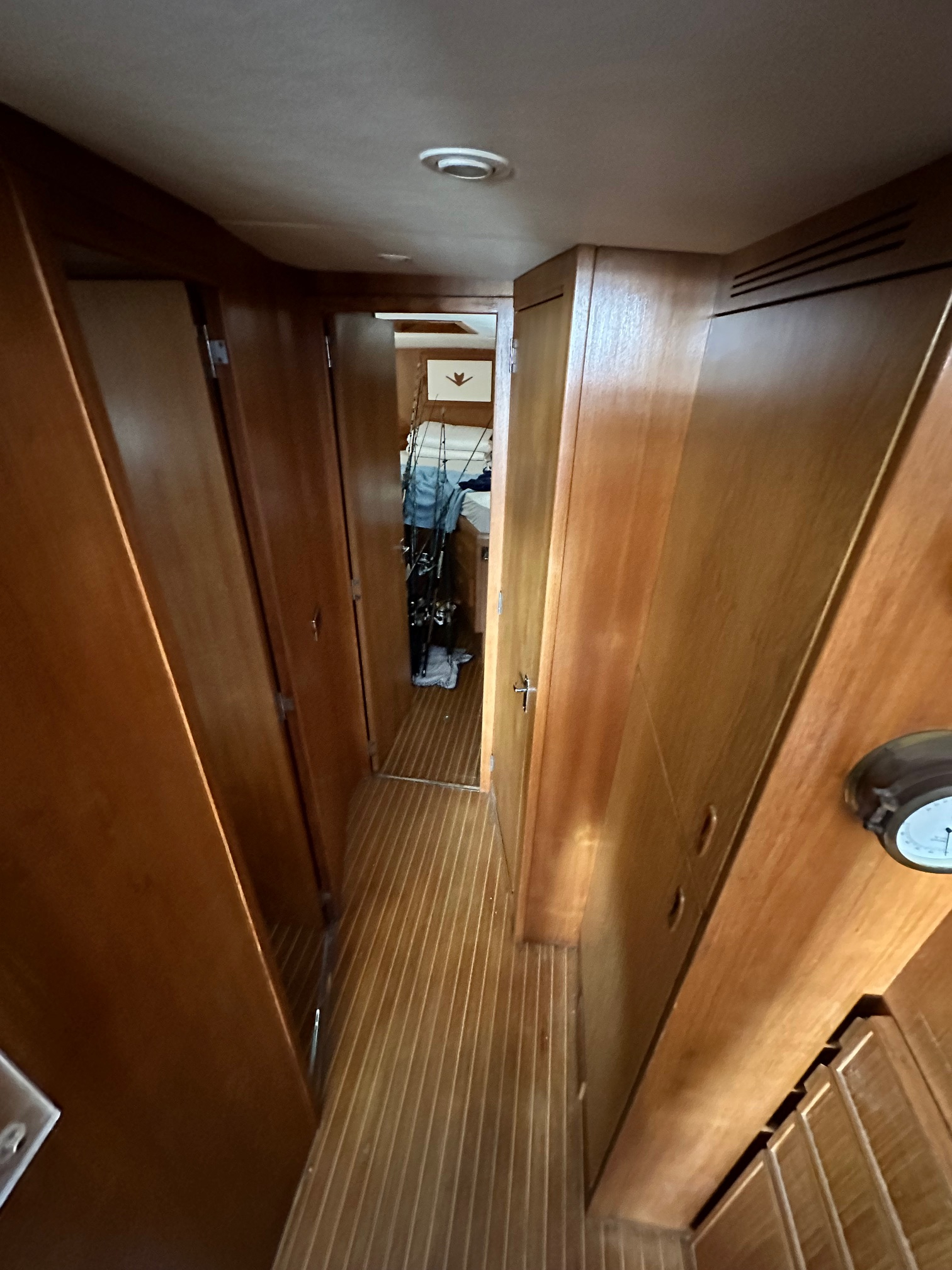 1976 Bertram Yacht Bertram 46.6 for sale (photo 9)