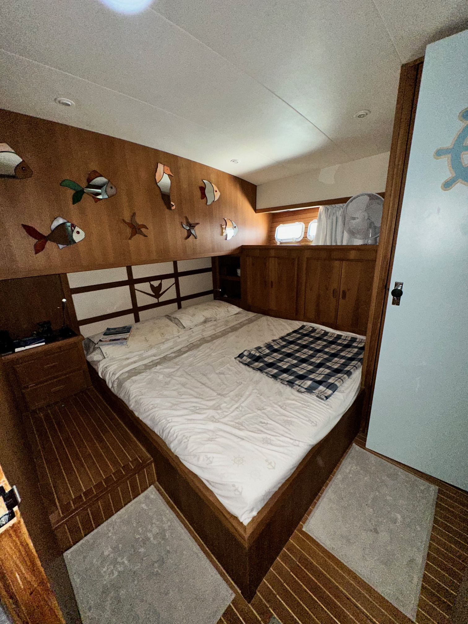 1976 Bertram Yacht Bertram 46.6 for sale (photo 12)