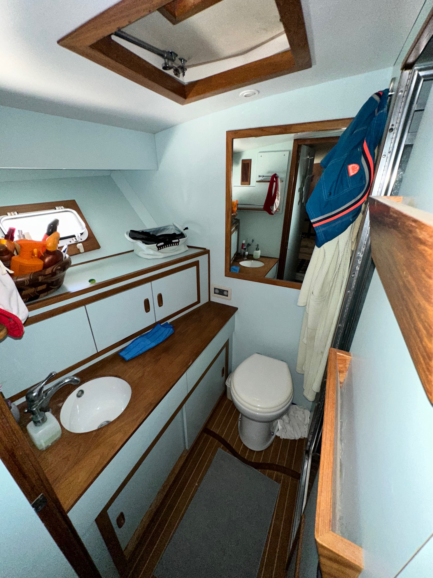 1976 Bertram Yacht Bertram 46.6 for sale (photo 14)